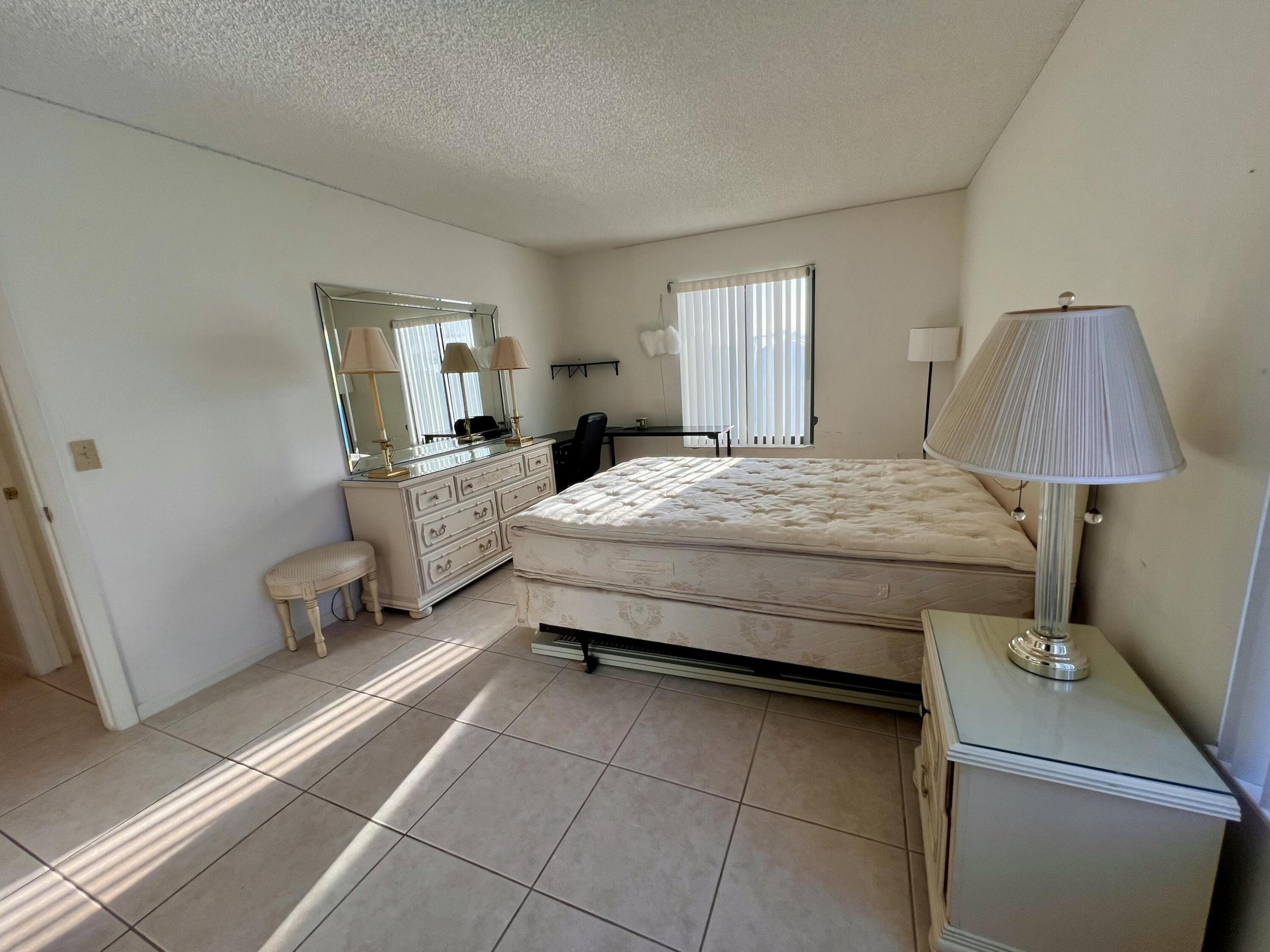 PALM CLUB VILLAGE II CONDO - Residential