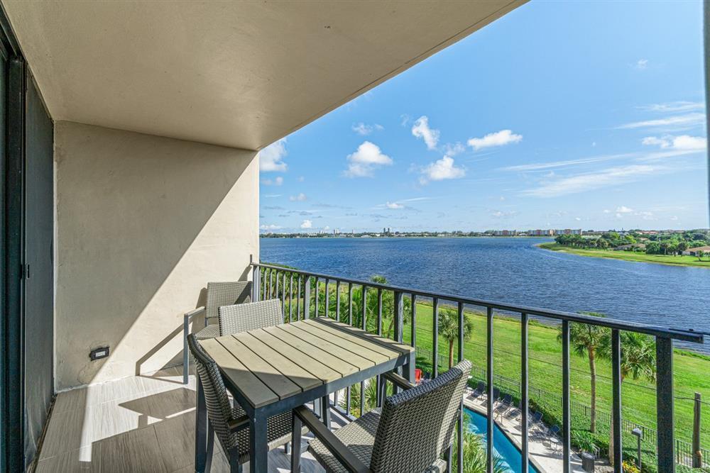 LAKESHORE CLUB CONDO - Residential Lease