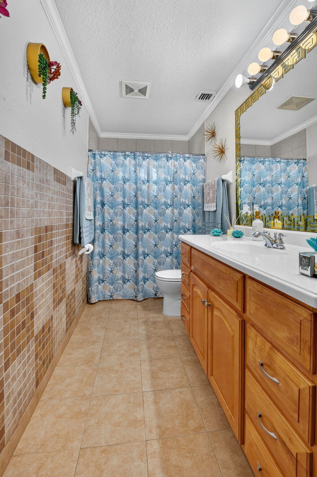 Sandalfoot Cove Sec Six - Residential