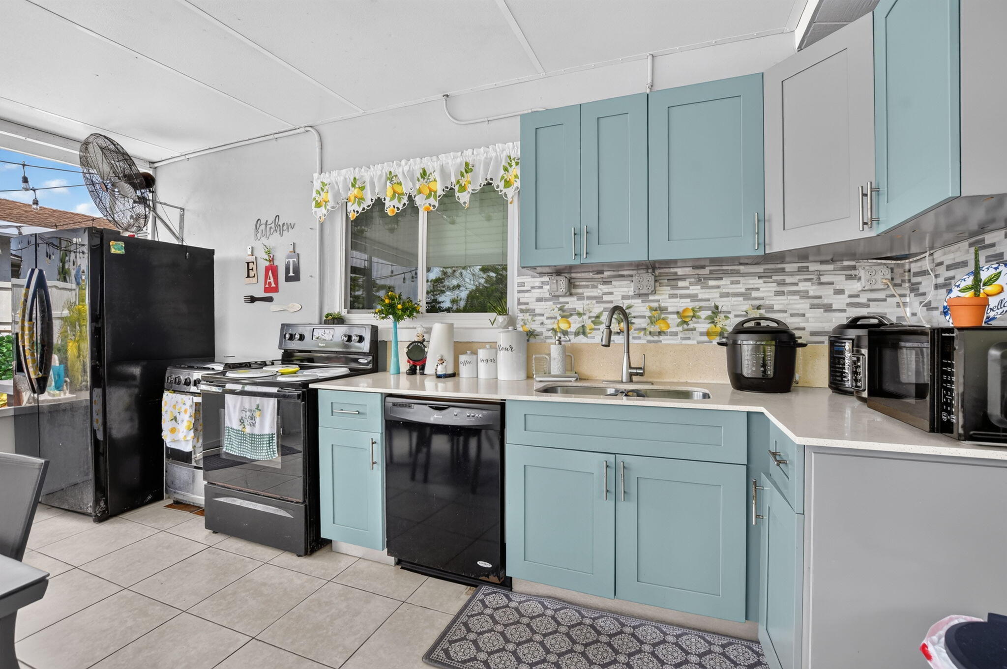 Sandalfoot Cove Sec Six - Residential