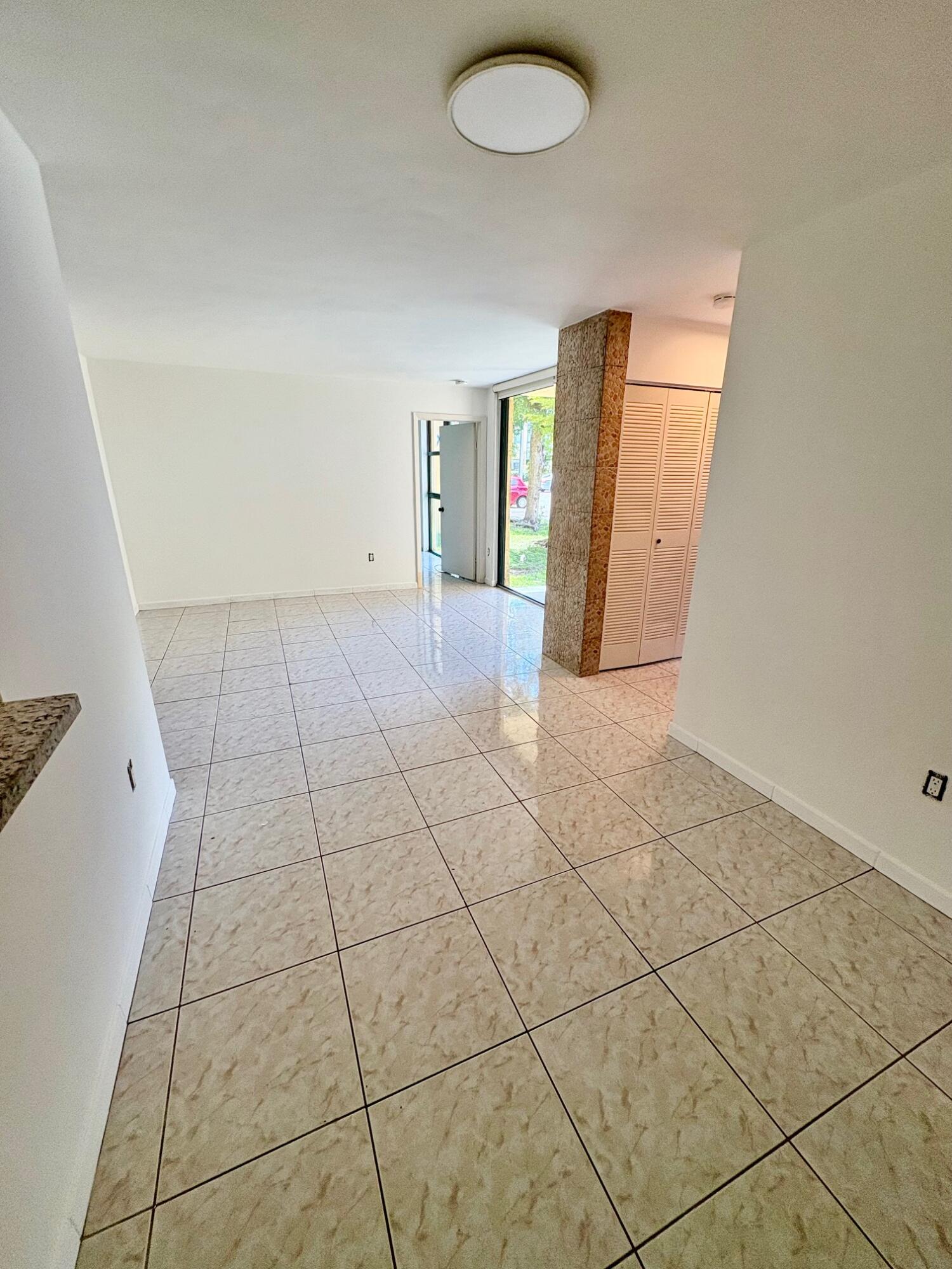 INTERNATIONAL PARK CONDO II - Residential Lease