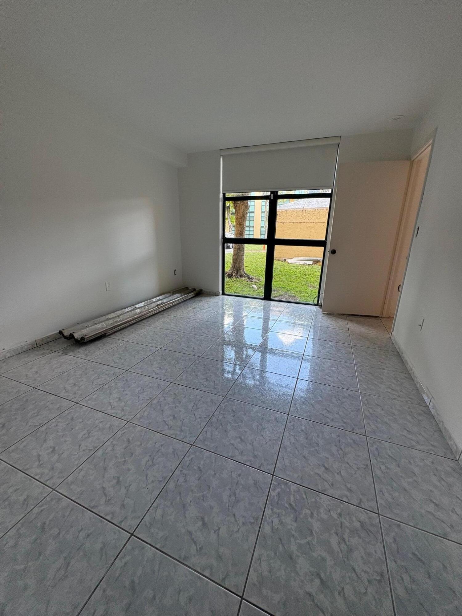 INTERNATIONAL PARK CONDO II - Residential Lease