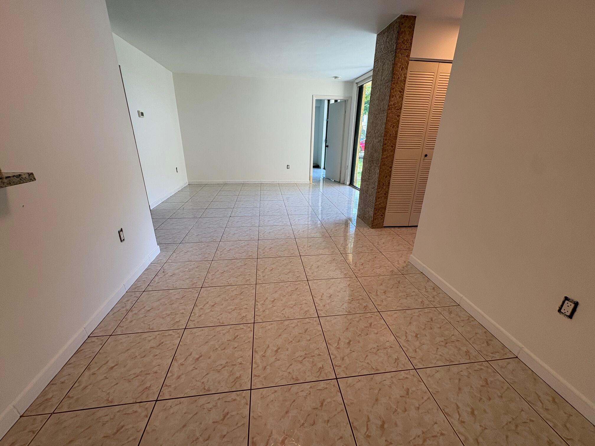INTERNATIONAL PARK CONDO II - Residential Lease