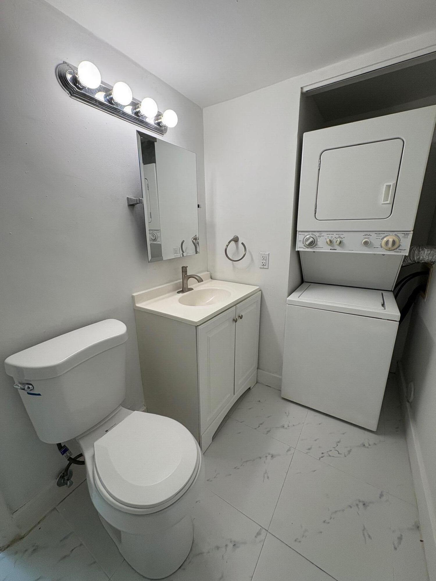 INTERNATIONAL PARK CONDO II - Residential Lease