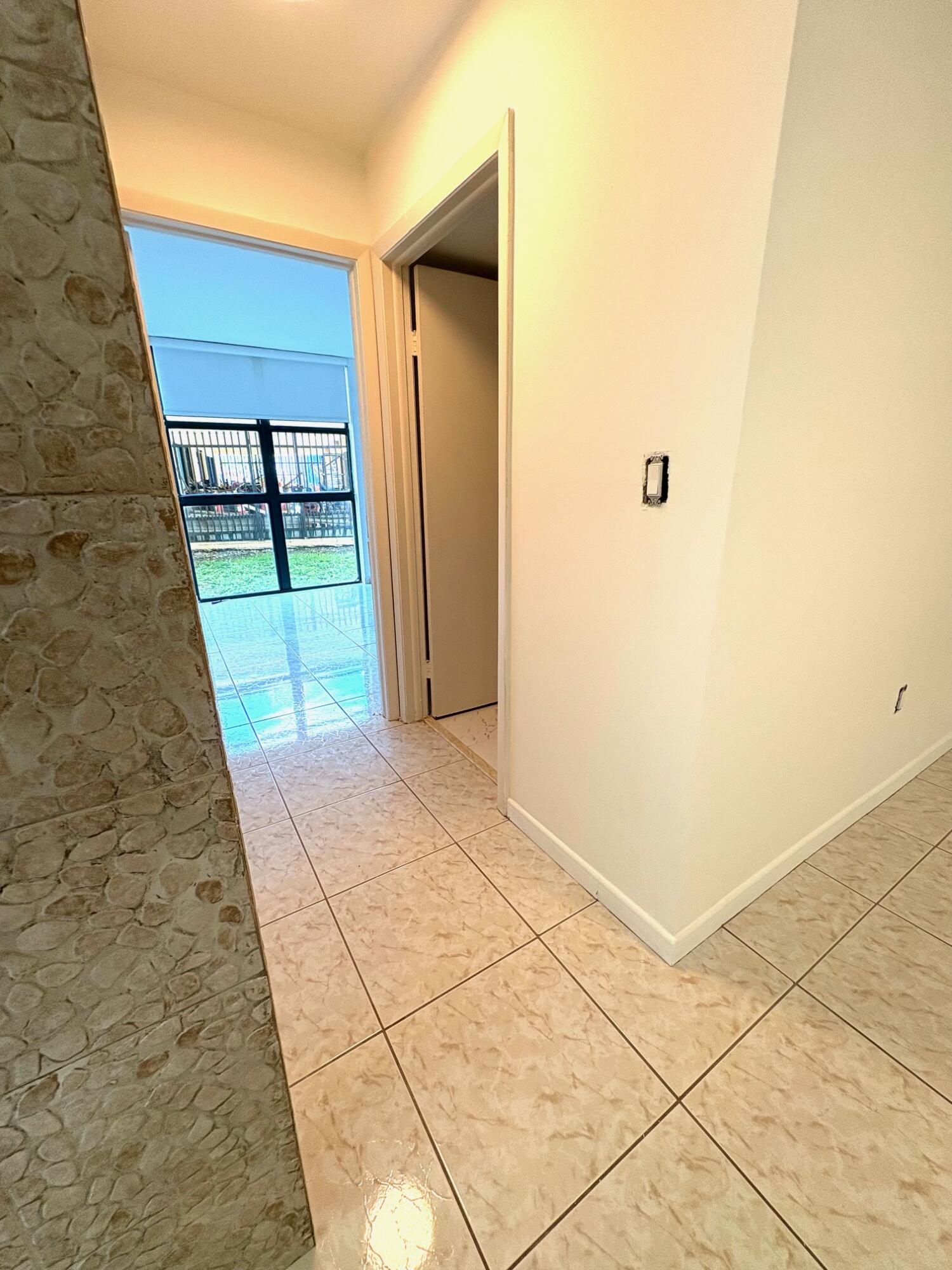 INTERNATIONAL PARK CONDO II - Residential Lease
