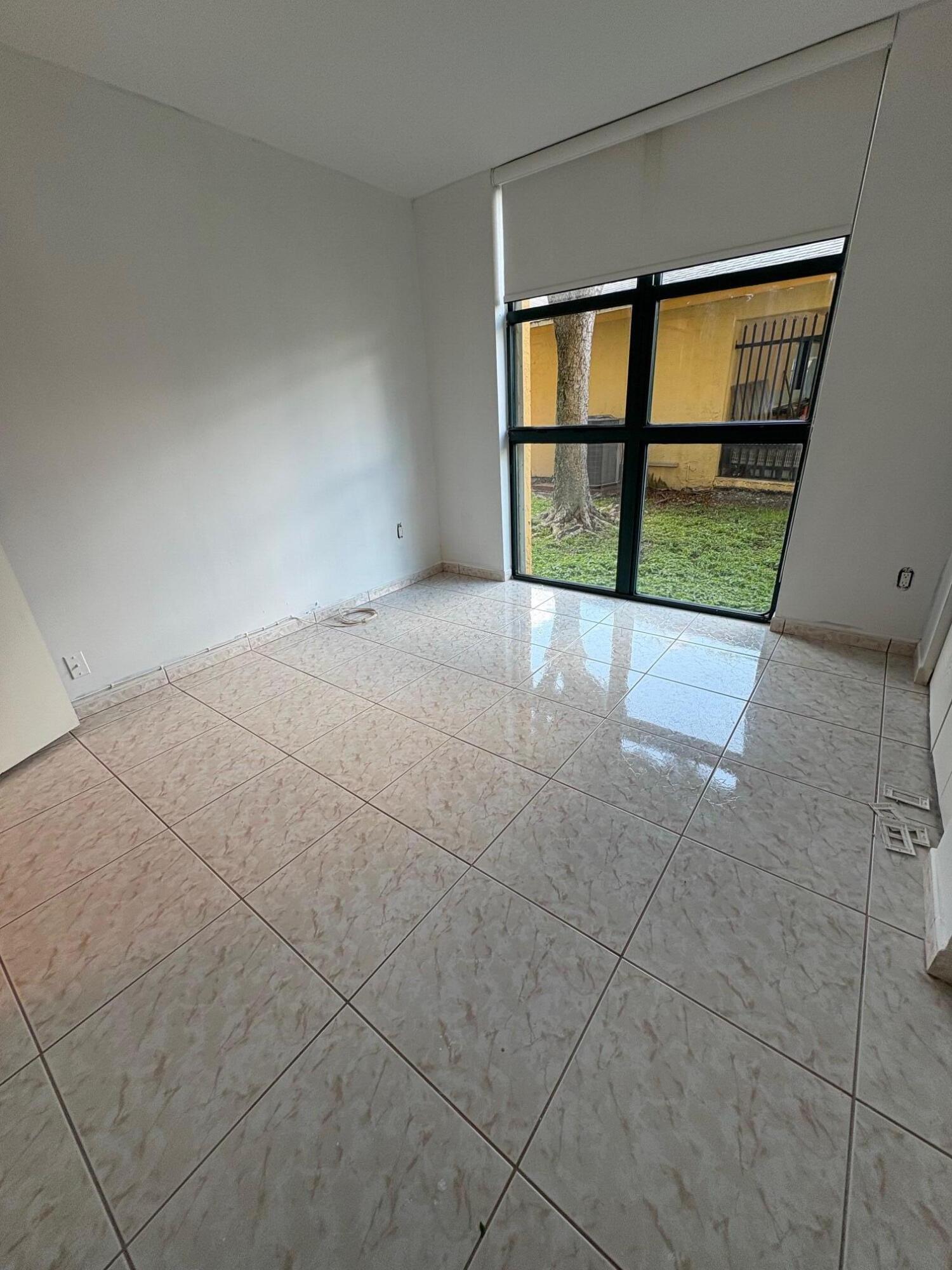 INTERNATIONAL PARK CONDO II - Residential Lease