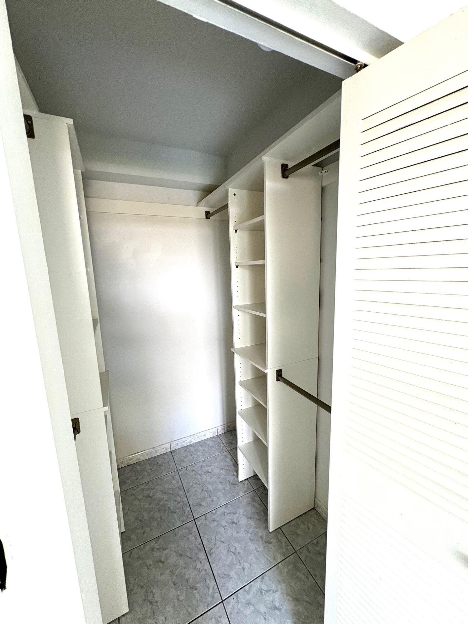 INTERNATIONAL PARK CONDO II - Residential Lease