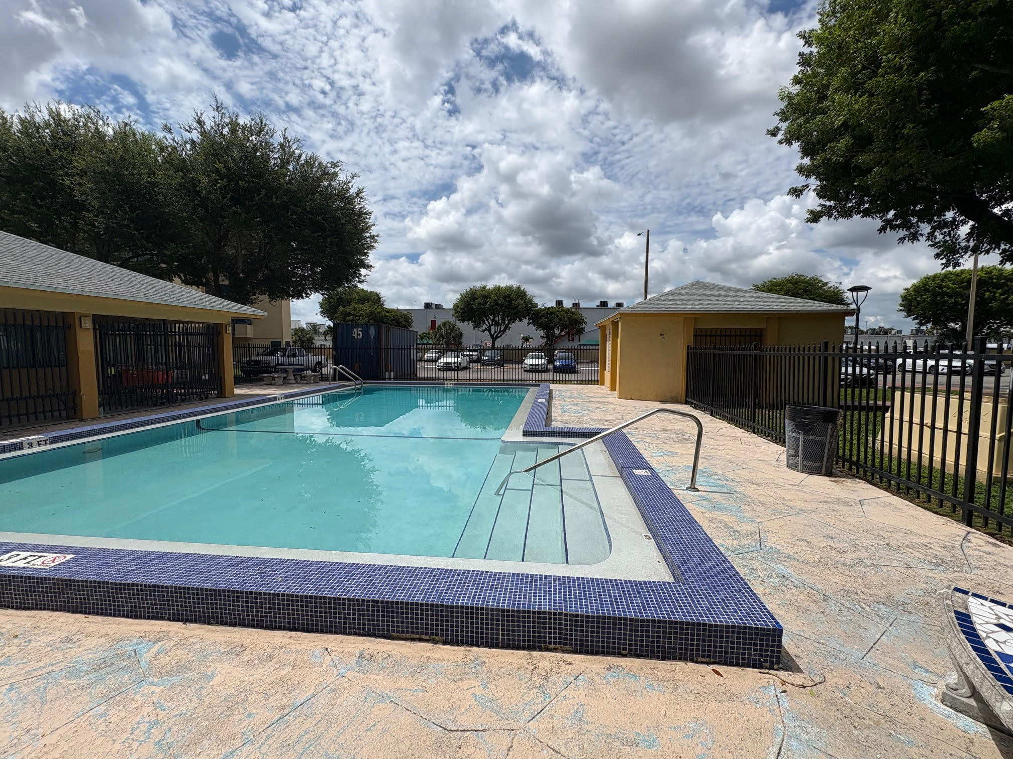 INTERNATIONAL PARK CONDO II - Residential Lease