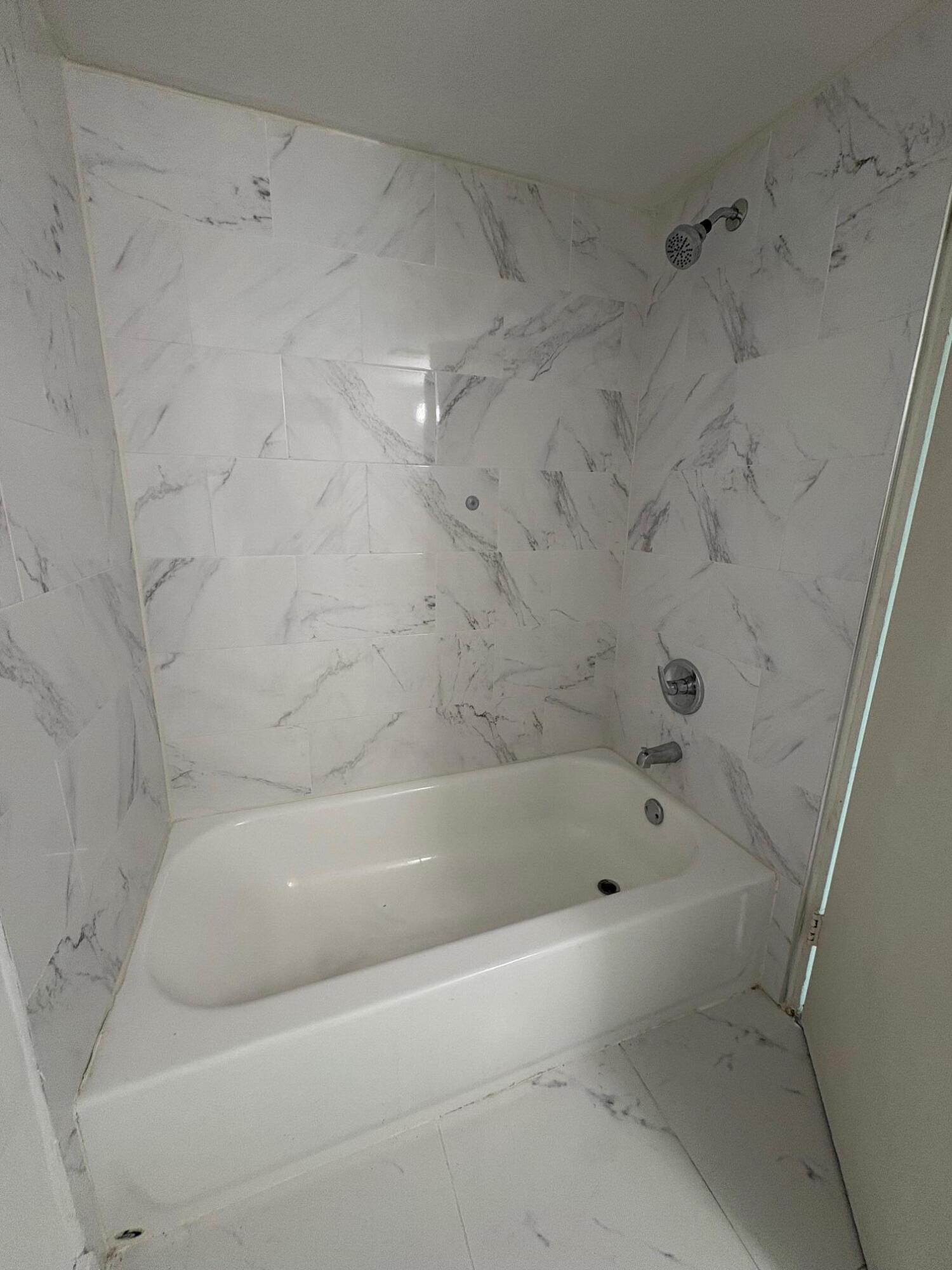 INTERNATIONAL PARK CONDO II - Residential Lease
