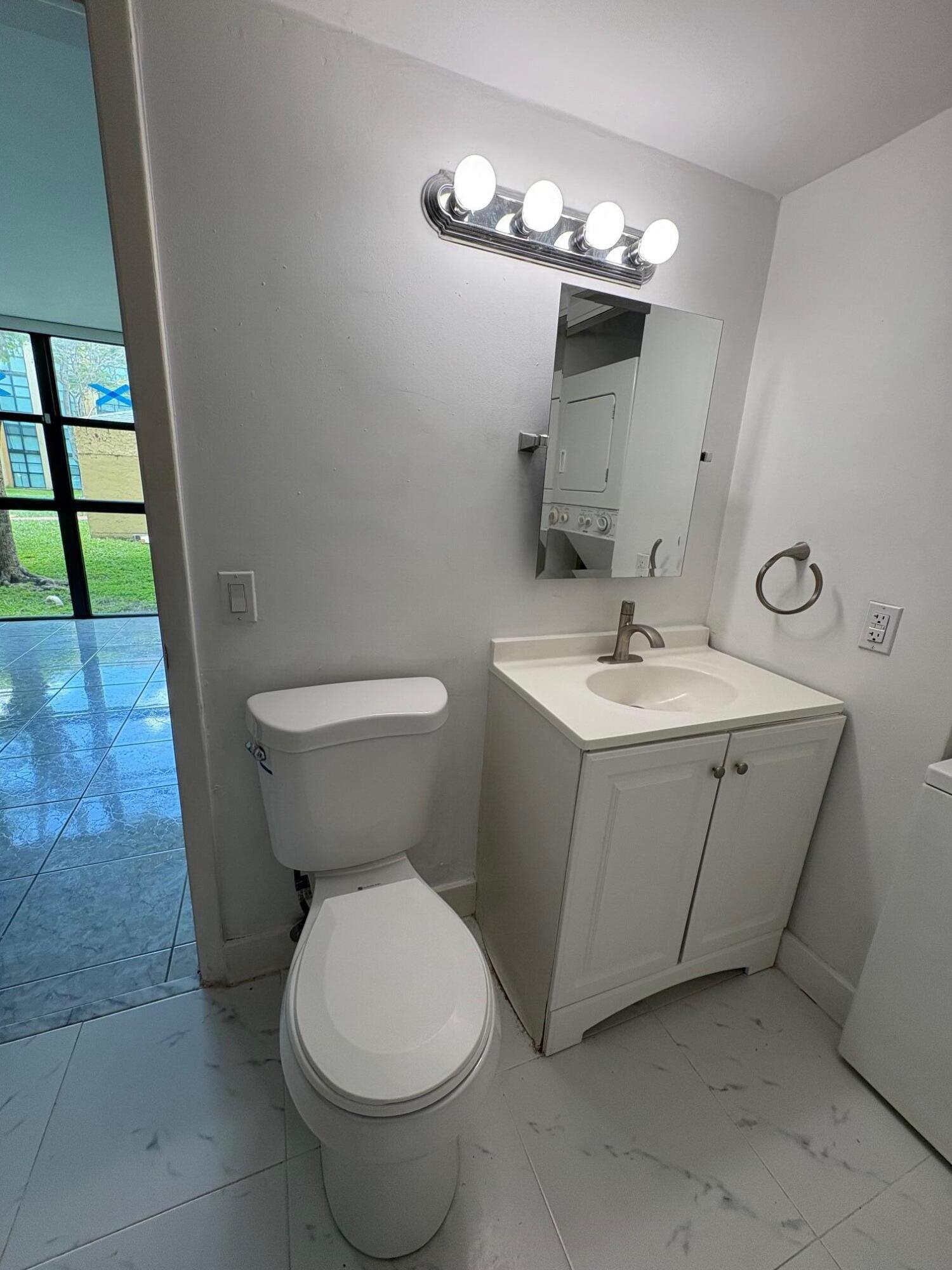 INTERNATIONAL PARK CONDO II - Residential Lease
