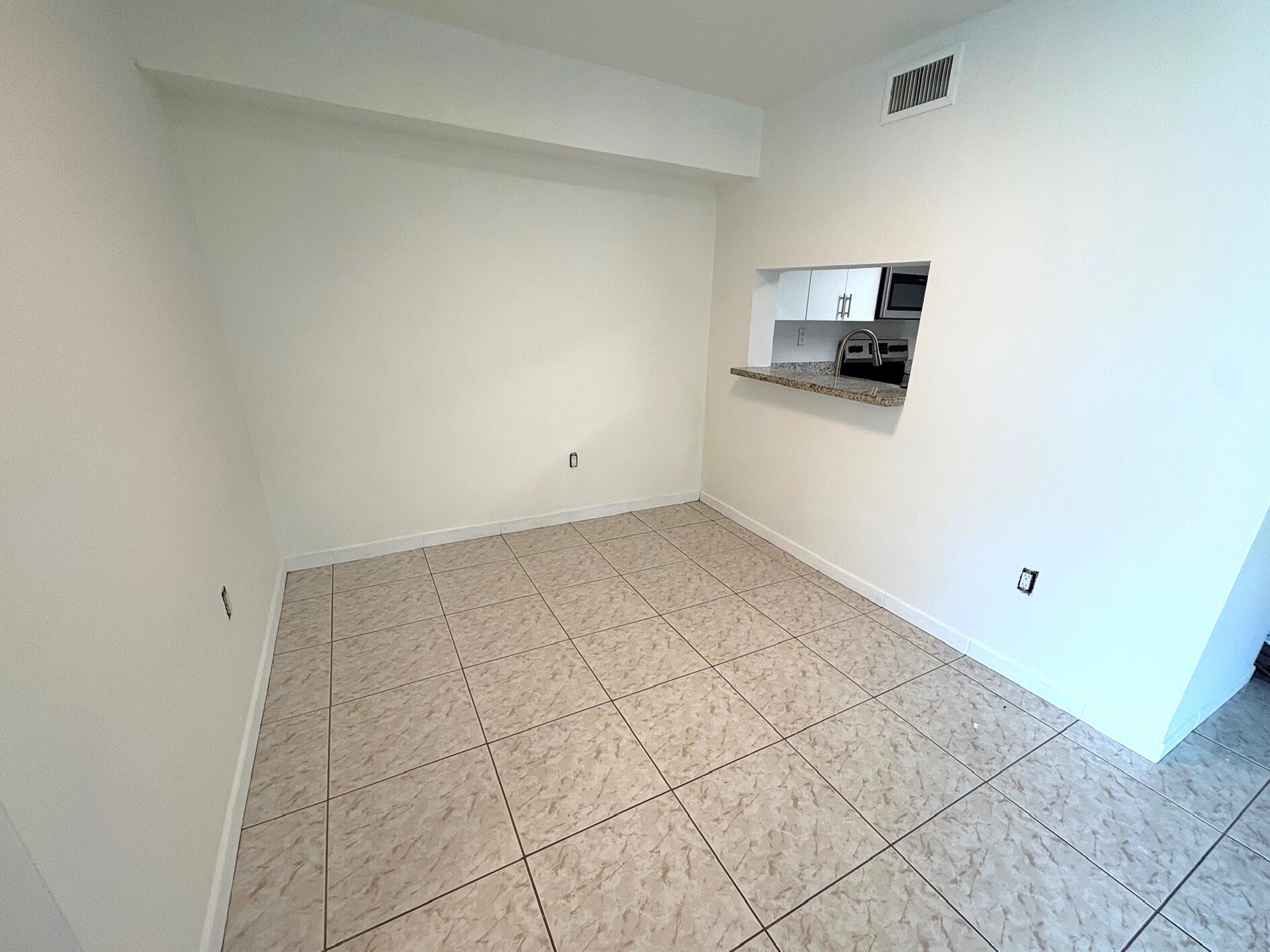INTERNATIONAL PARK CONDO II - Residential Lease