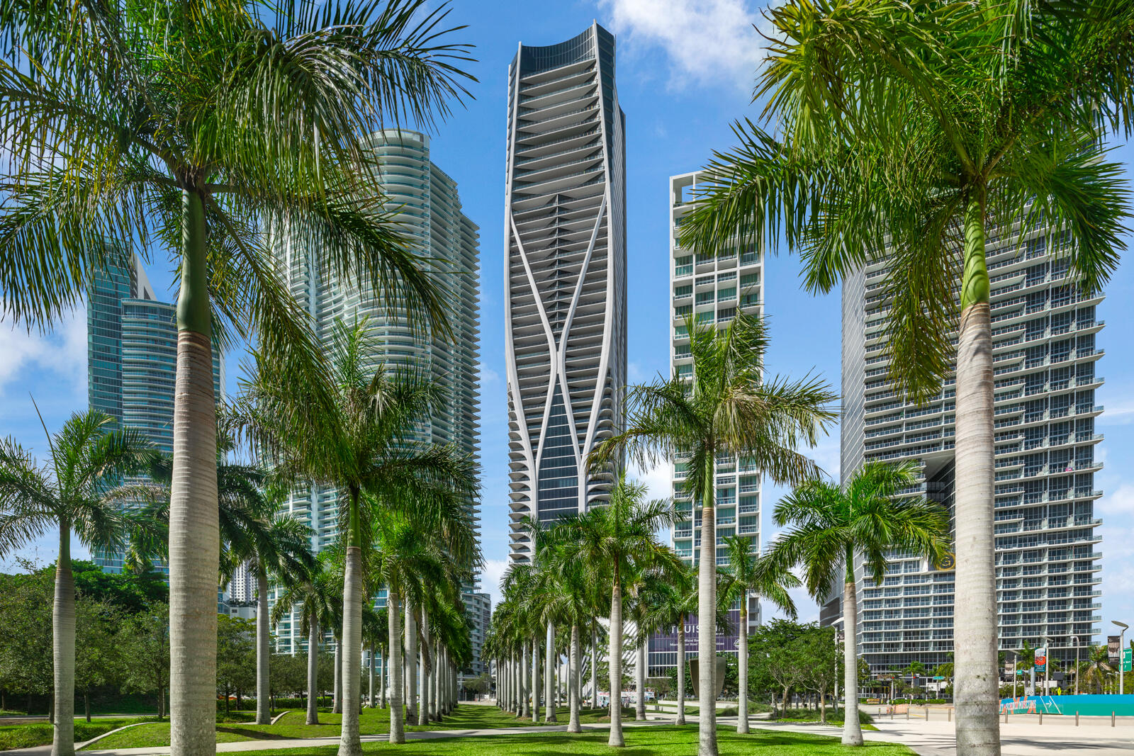 ONE THOUSAND MUSEUM CONDO - Residential
