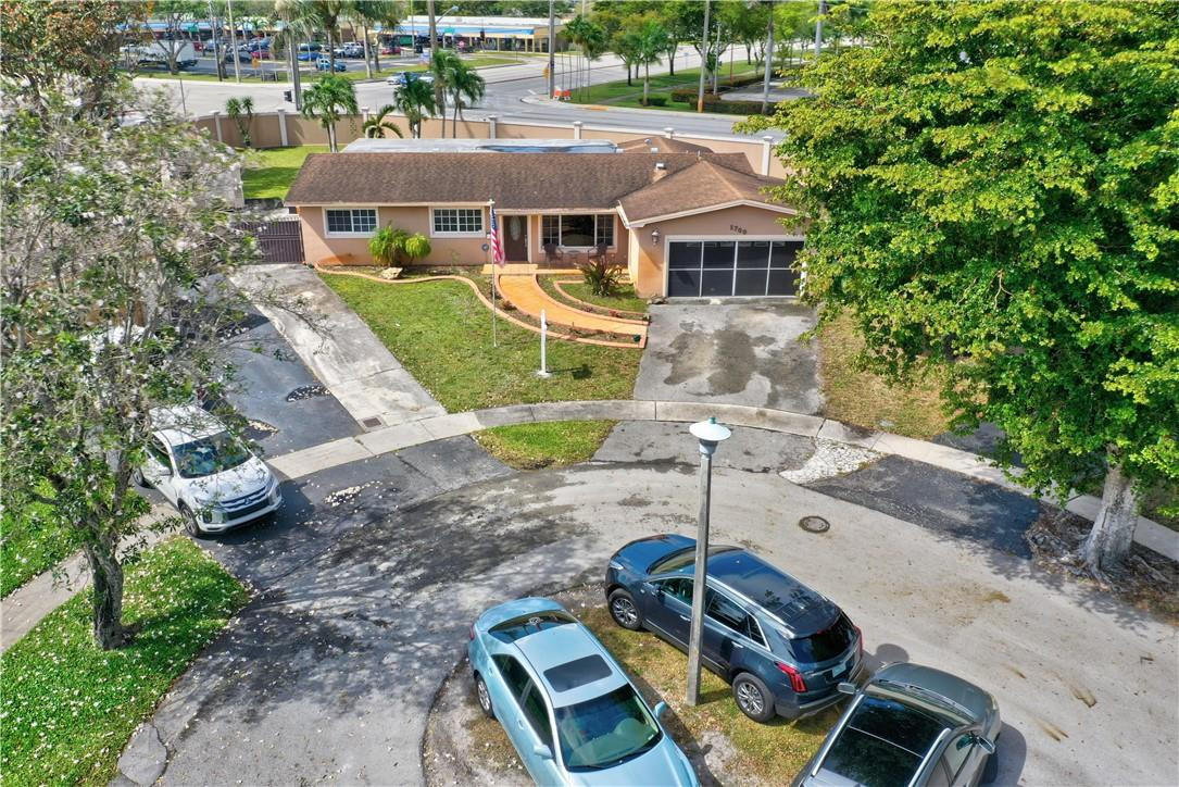 Pasadena Lakes West 69-37 - Residential