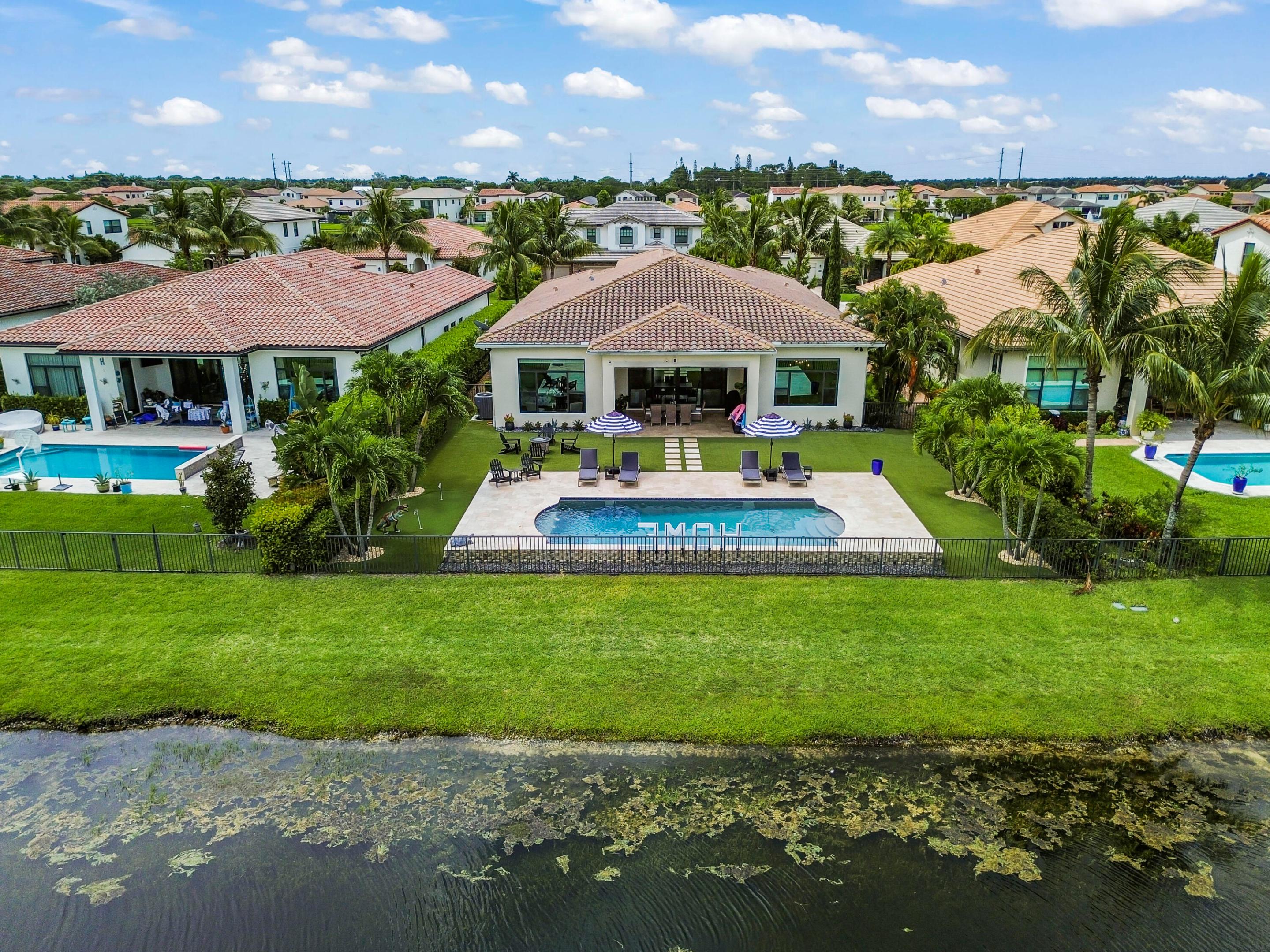 PALM MEADOWS ESTATES - Residential