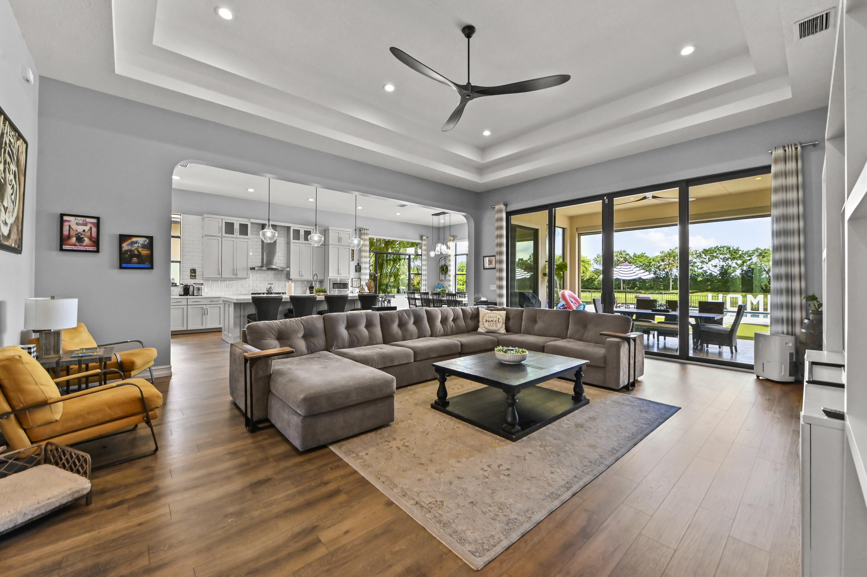 PALM MEADOWS ESTATES - Residential