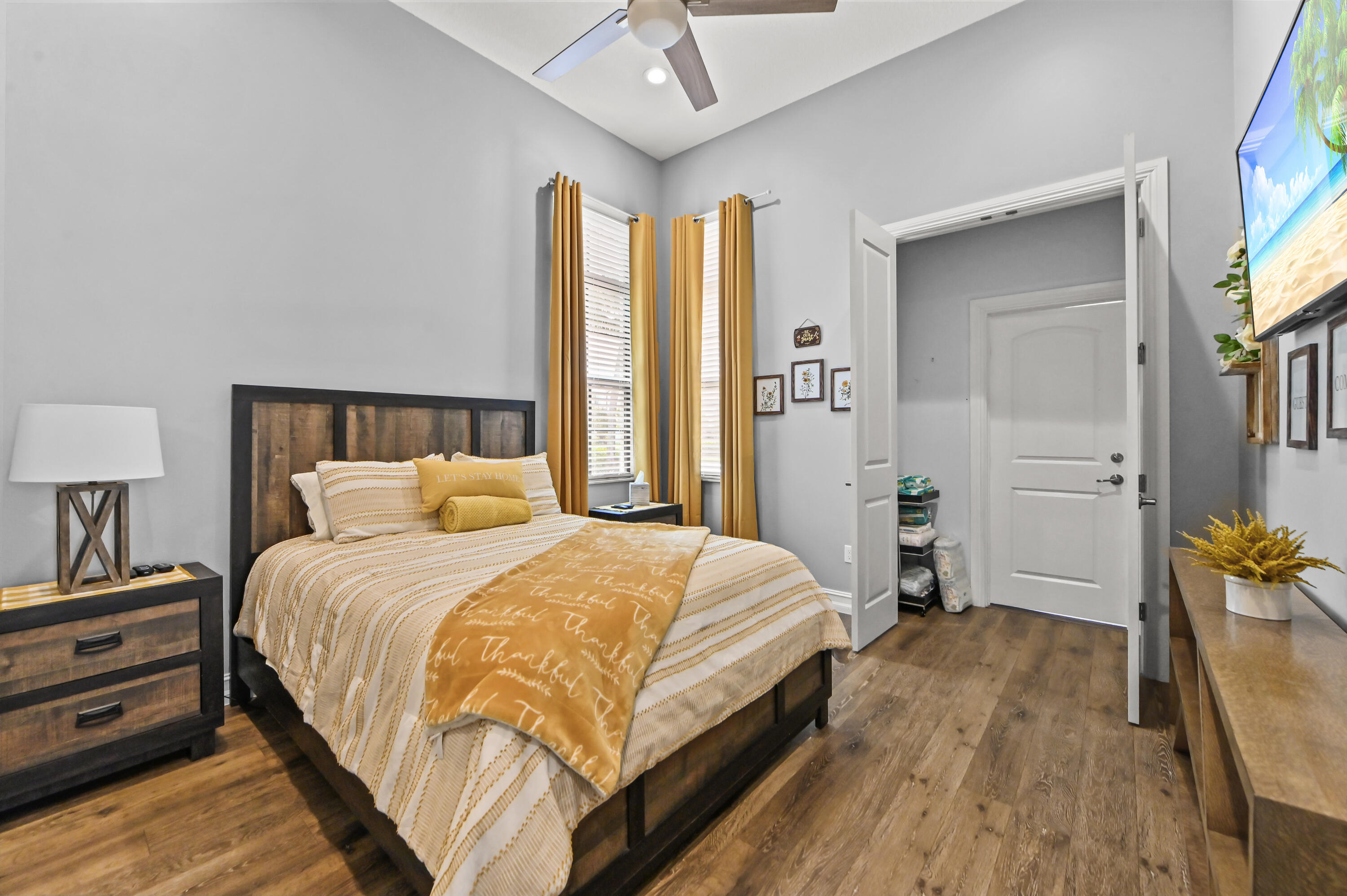 PALM MEADOWS ESTATES - Residential