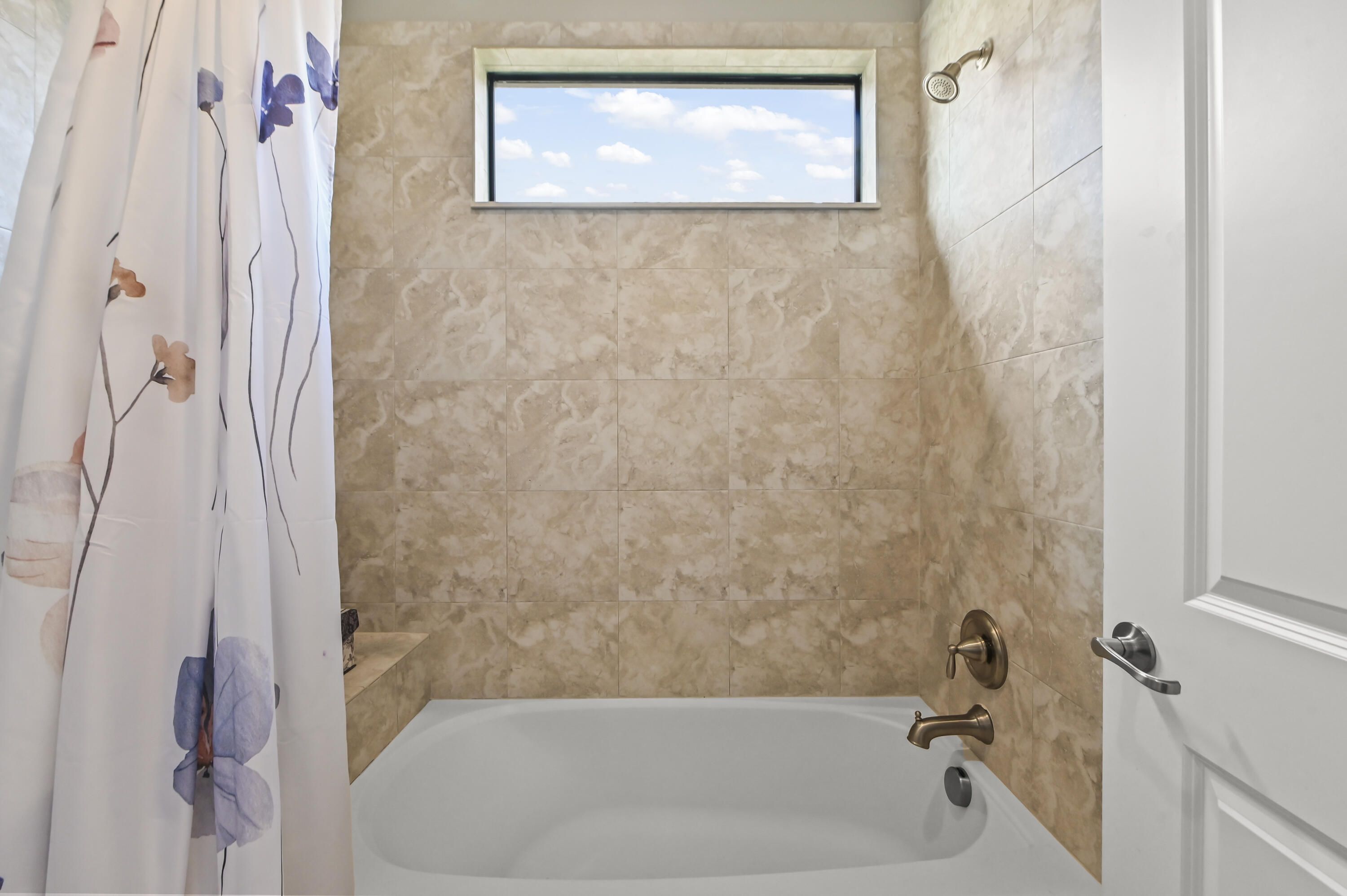 PALM MEADOWS ESTATES - Residential