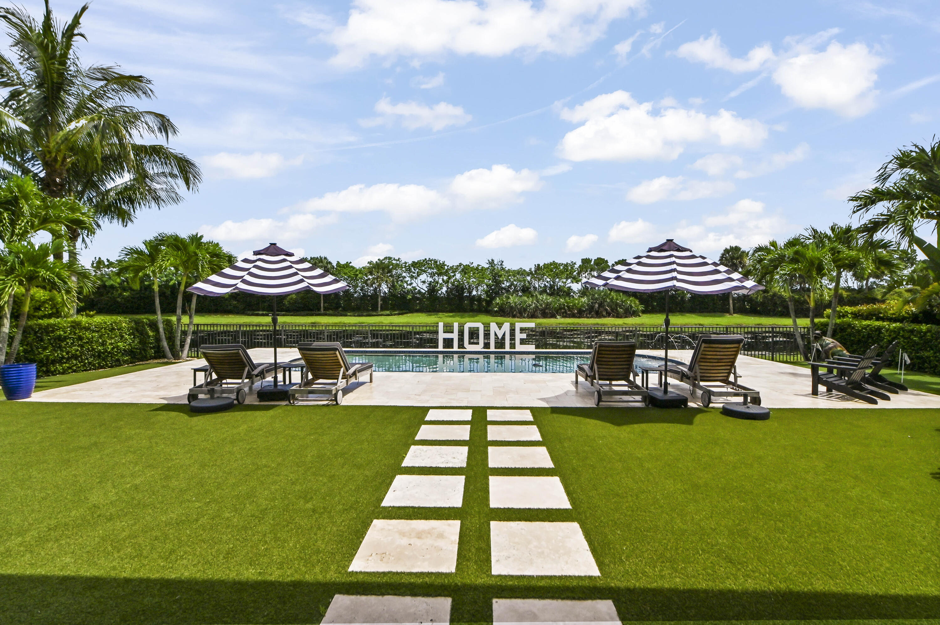 PALM MEADOWS ESTATES - Residential