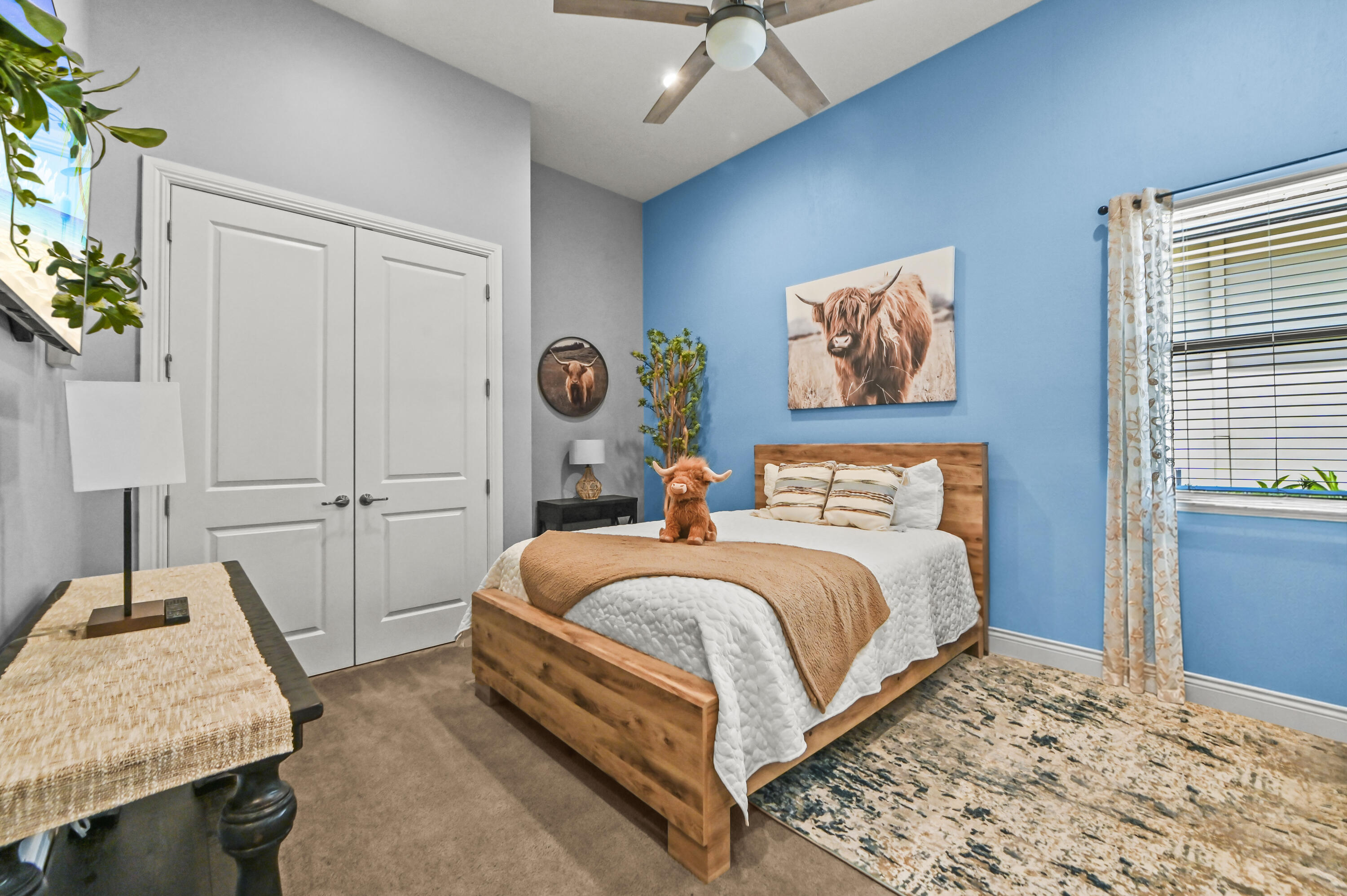PALM MEADOWS ESTATES - Residential