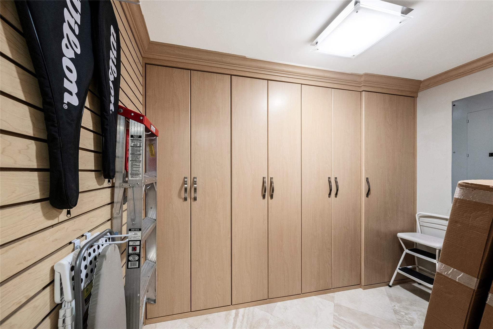 LHERMITAGE II CONDOMINIUM - Residential Lease