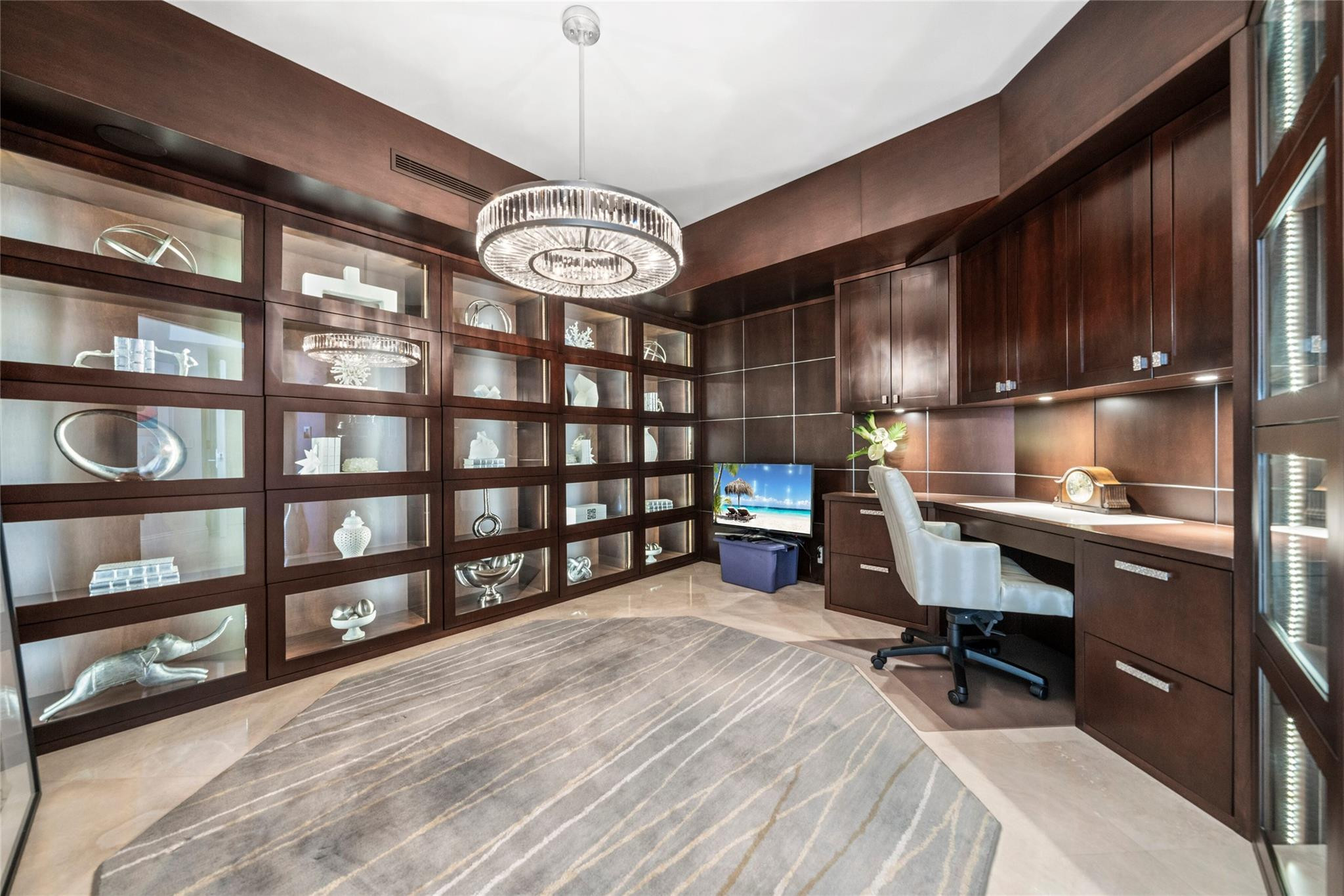LHERMITAGE II CONDOMINIUM - Residential Lease
