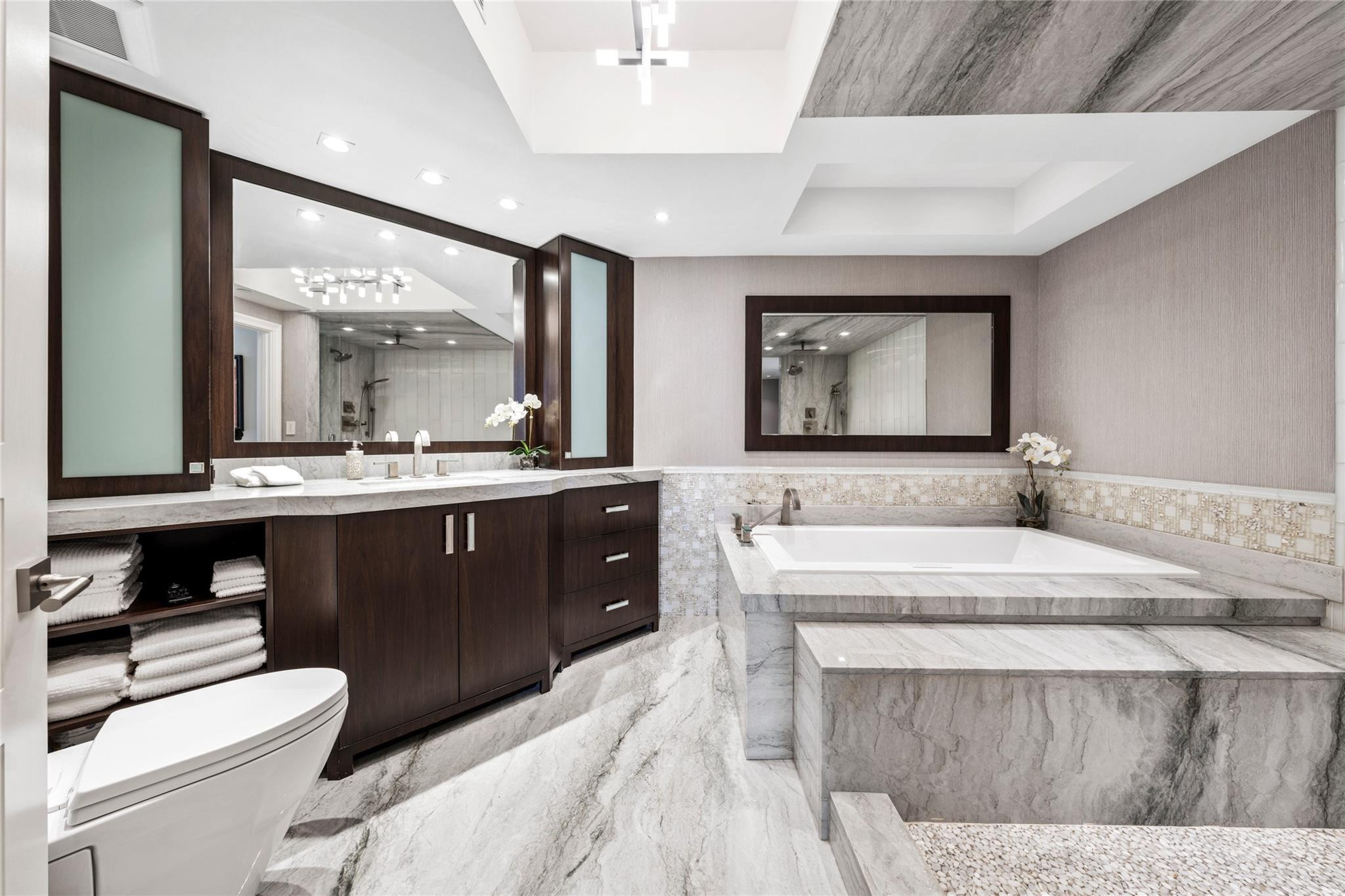 LHERMITAGE II CONDOMINIUM - Residential Lease