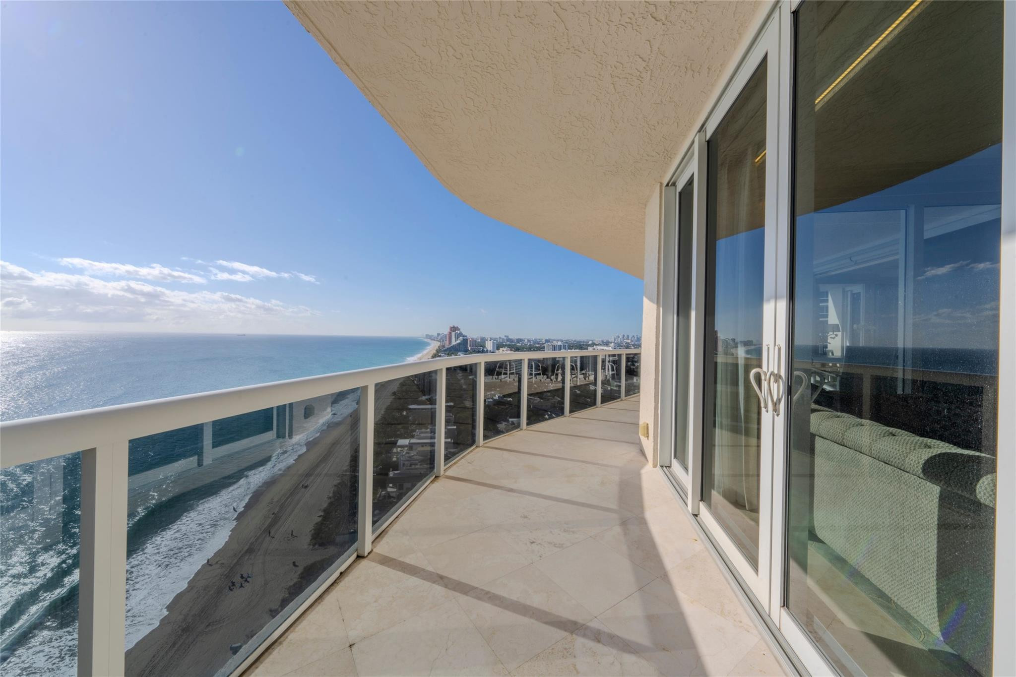 LHERMITAGE II CONDOMINIUM - Residential Lease