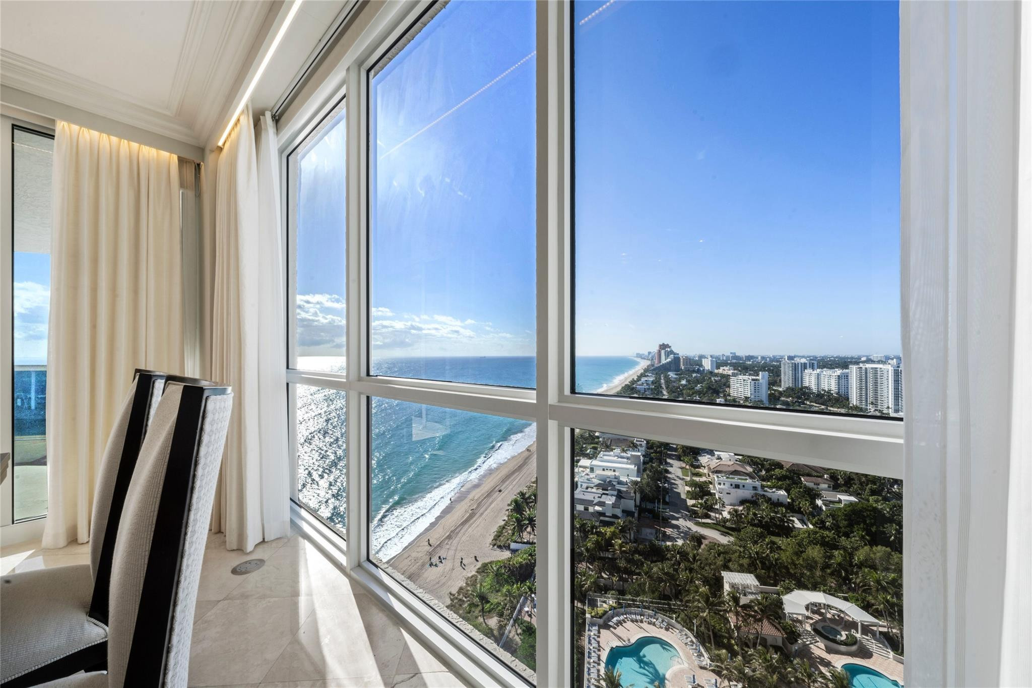 LHERMITAGE II CONDOMINIUM - Residential Lease