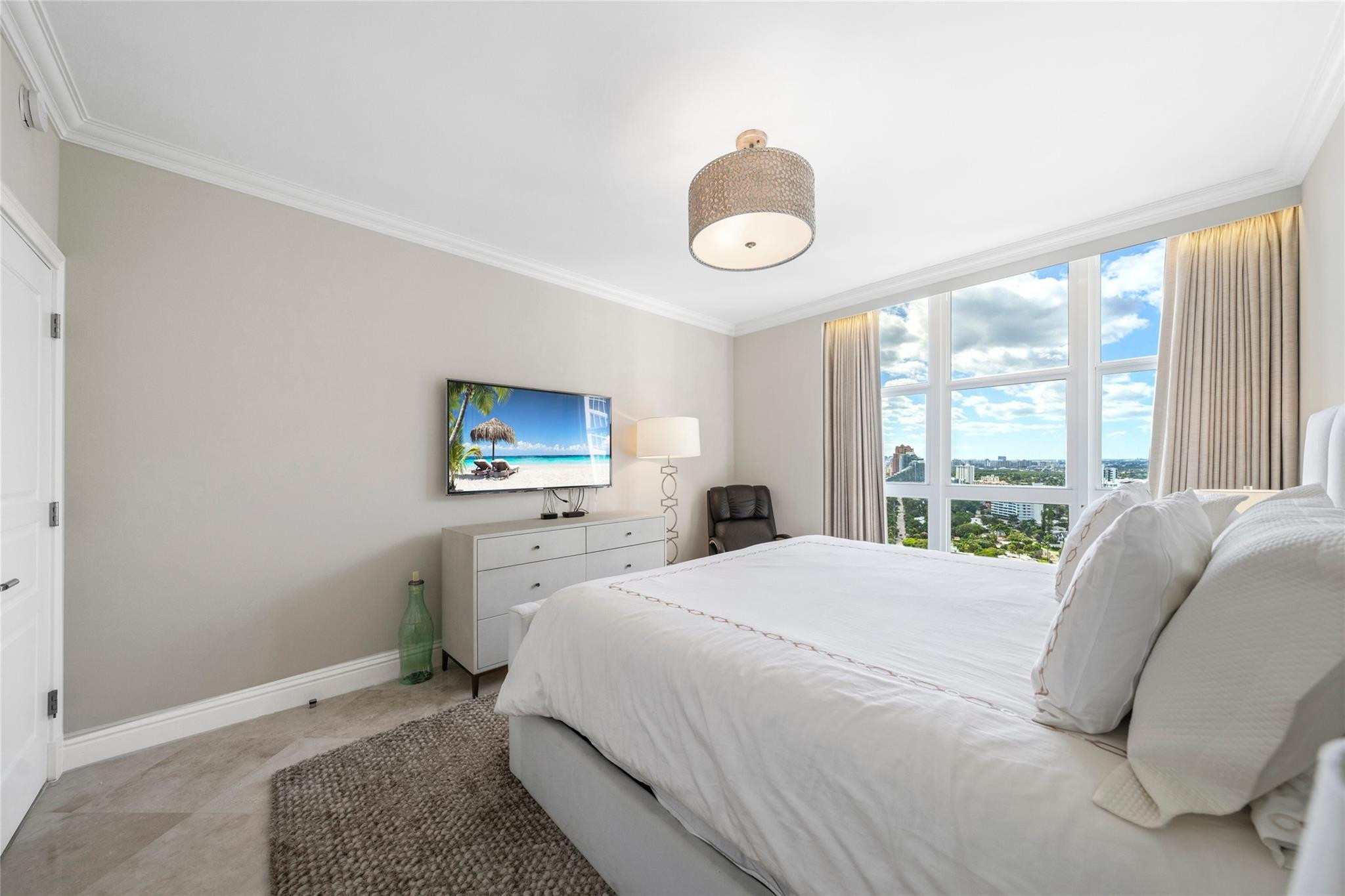 LHERMITAGE II CONDOMINIUM - Residential Lease