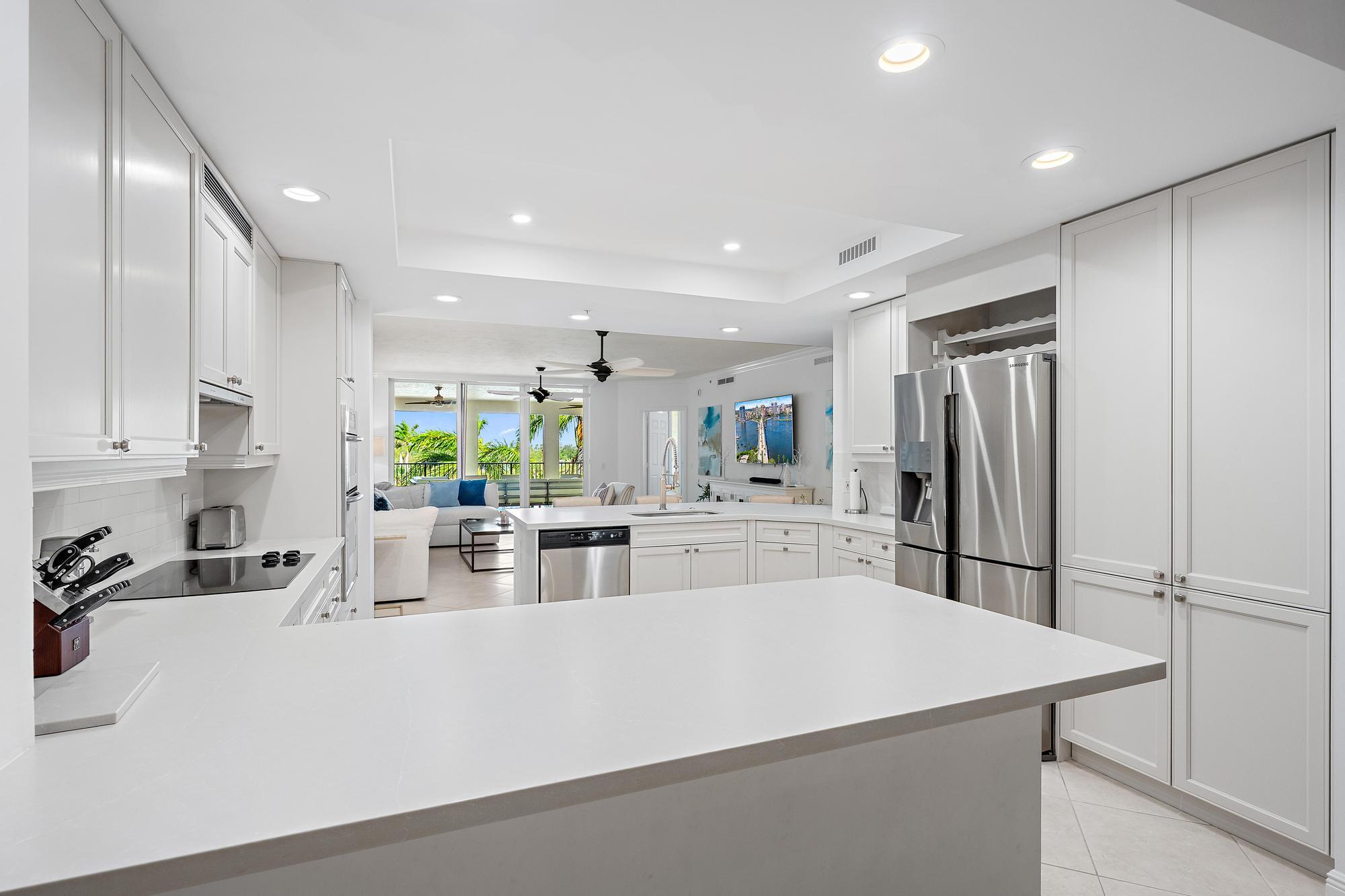 JUPITER YACHT CLUB - Residential Lease