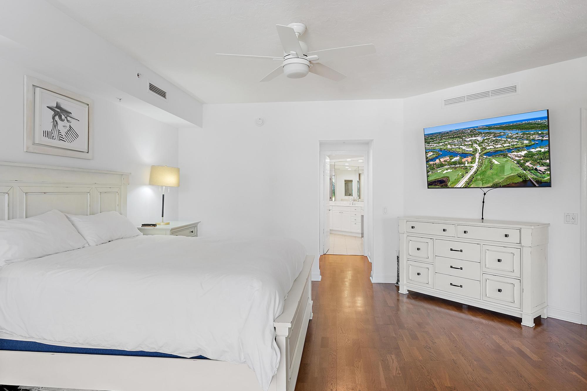 JUPITER YACHT CLUB - Residential Lease