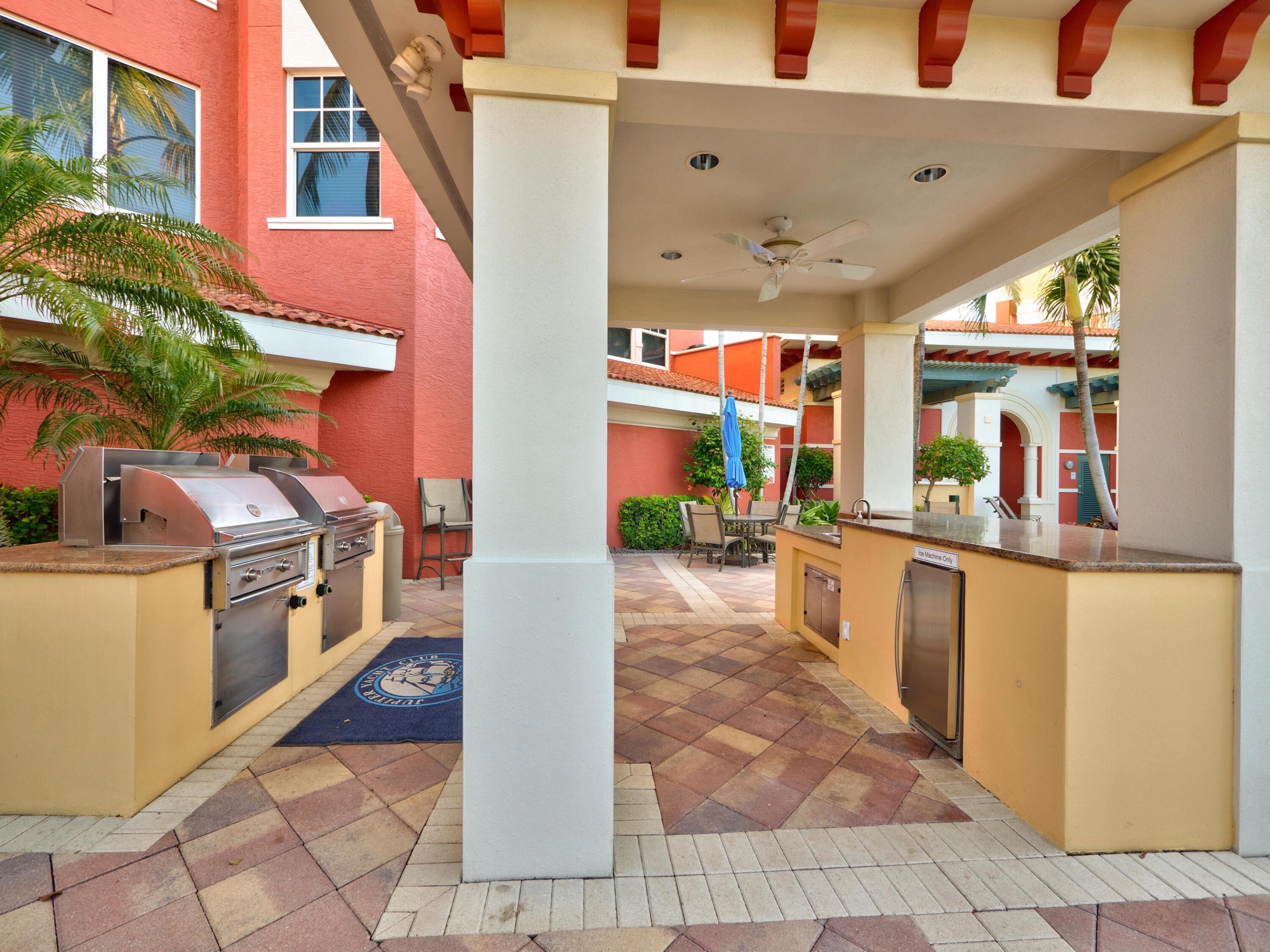 JUPITER YACHT CLUB - Residential Lease