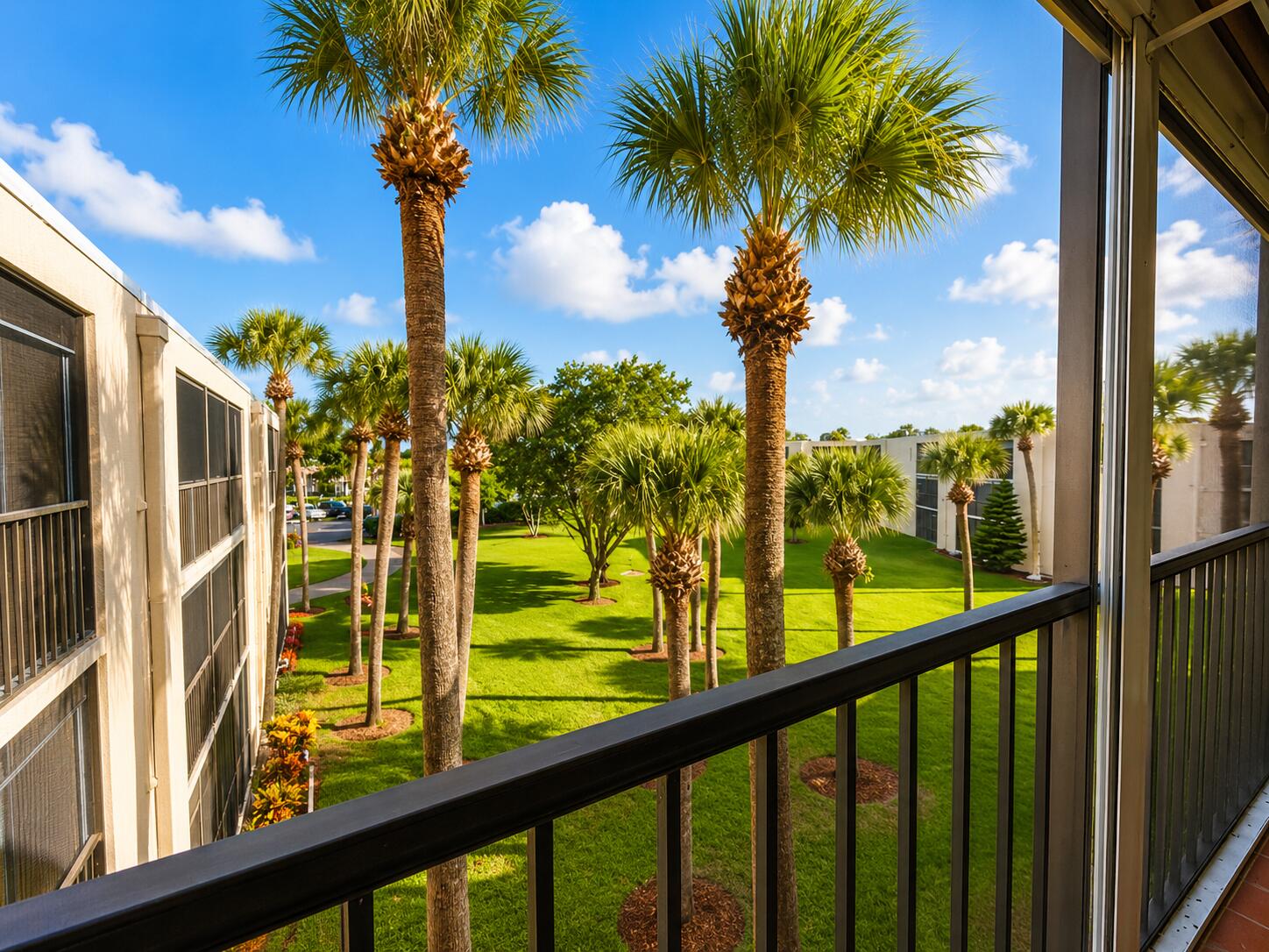 CYPRESS CONDO - Residential