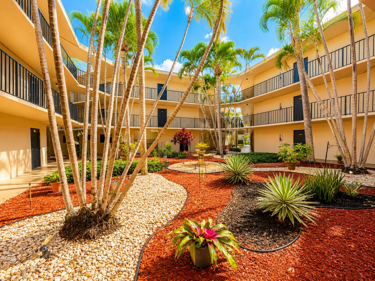 CYPRESS CONDO - Residential