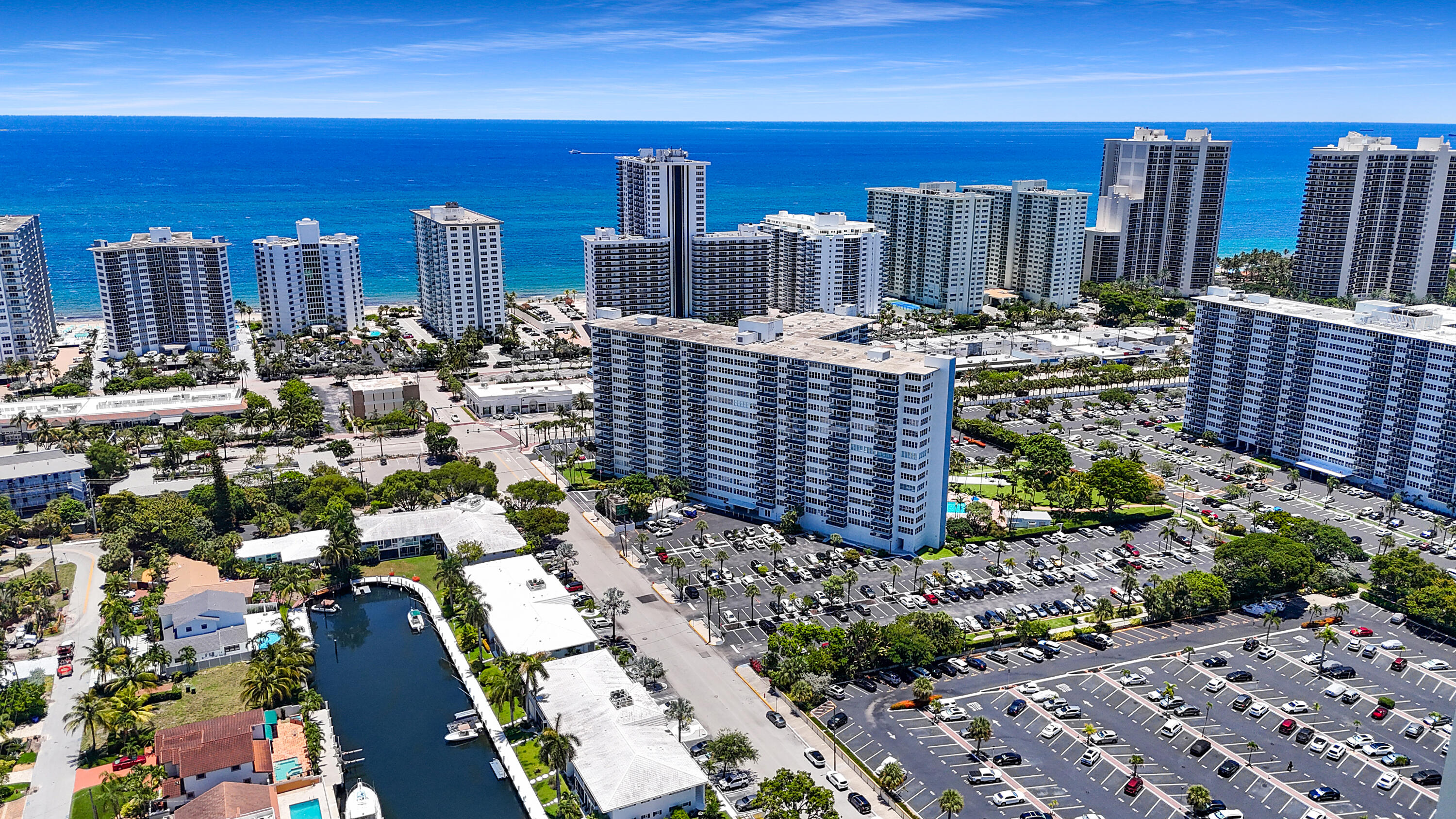 Coral Ridge Towers East - Residential