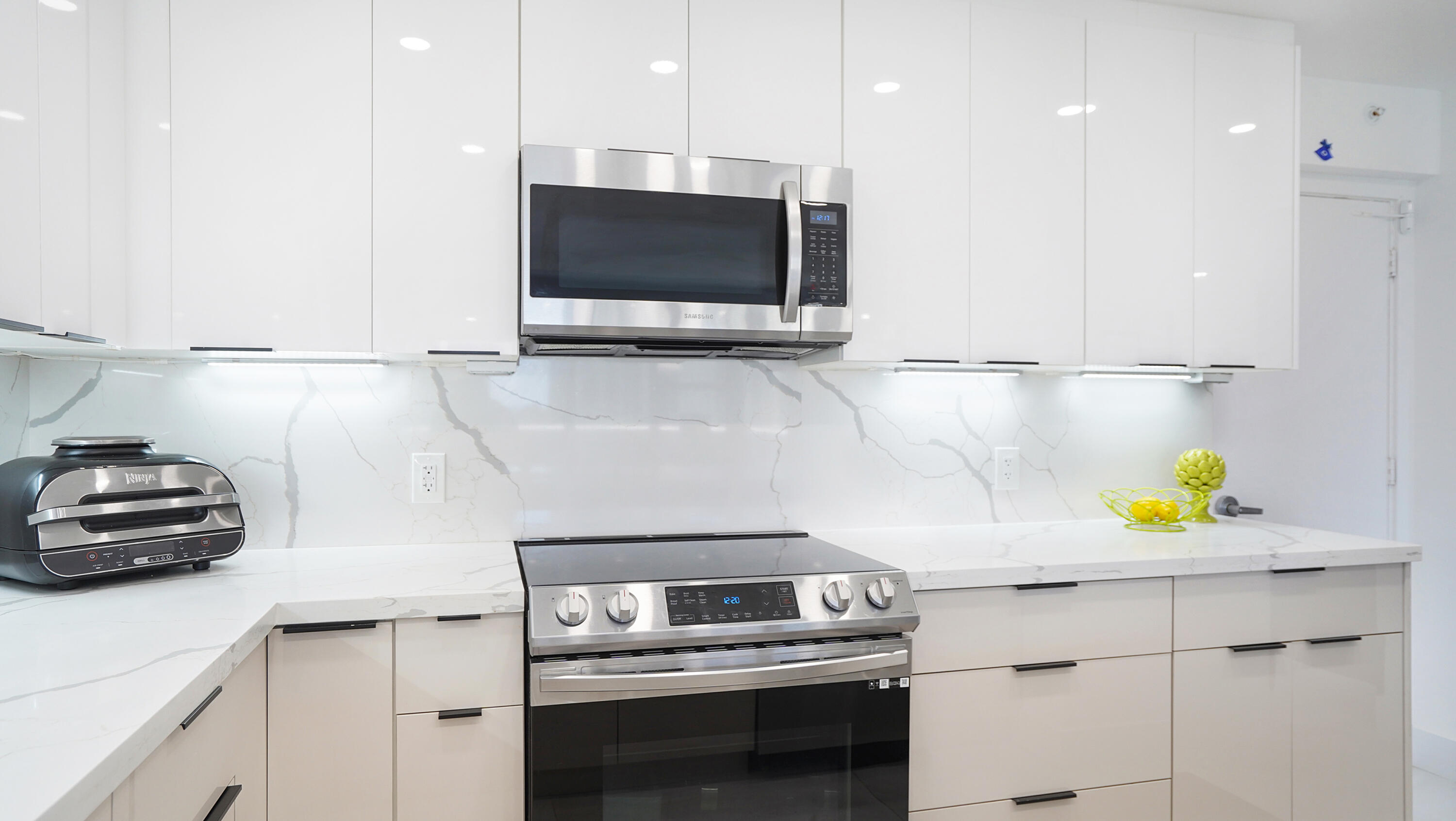 Coral Ridge Towers East - Residential