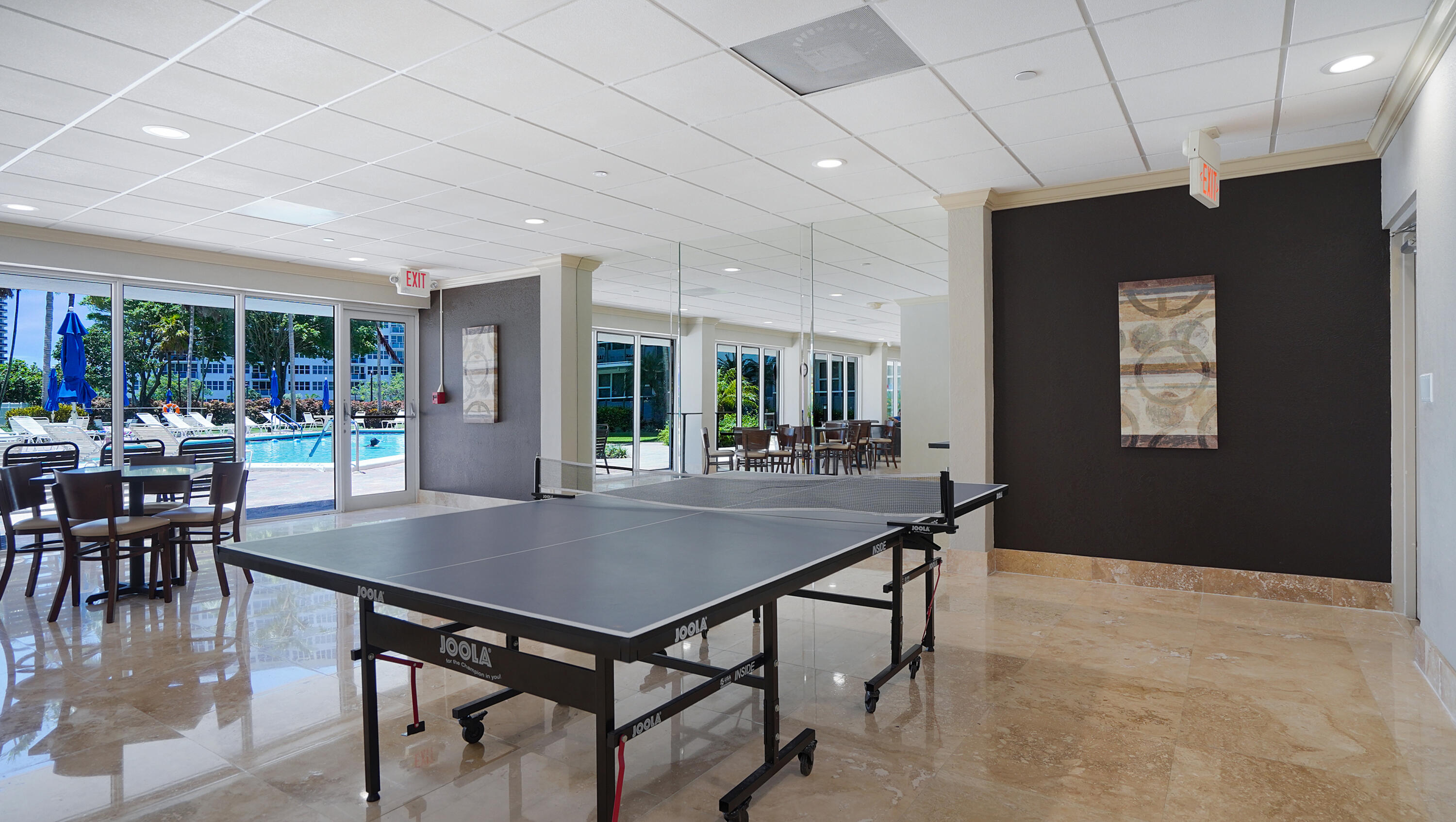 Coral Ridge Towers East - Residential