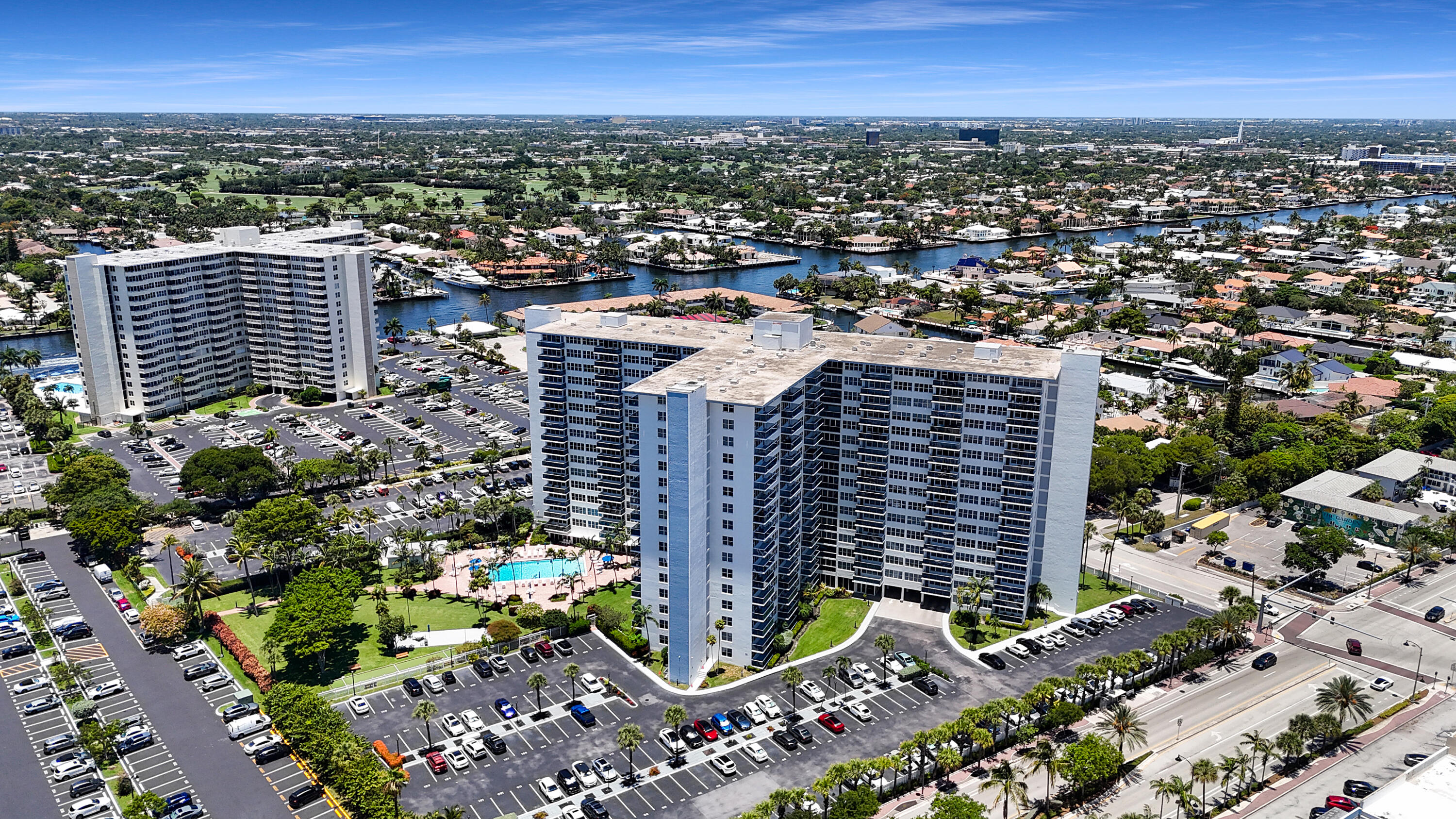 Coral Ridge Towers East - Residential