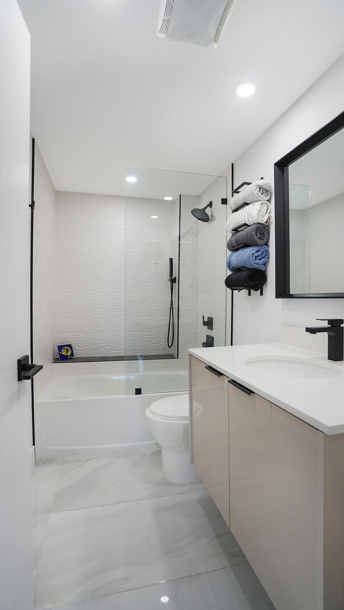 Coral Ridge Towers East - Residential