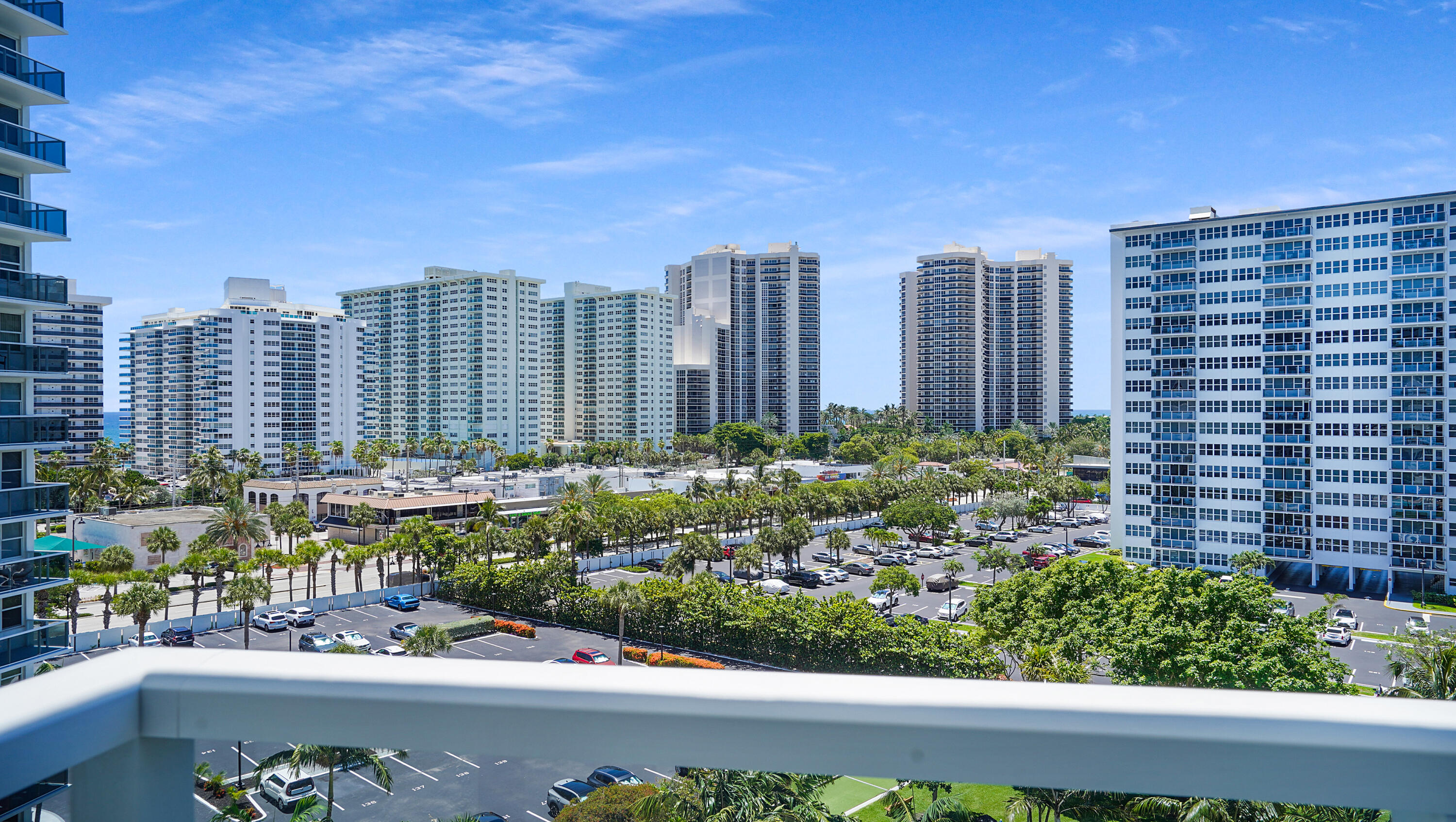 Coral Ridge Towers East - Residential