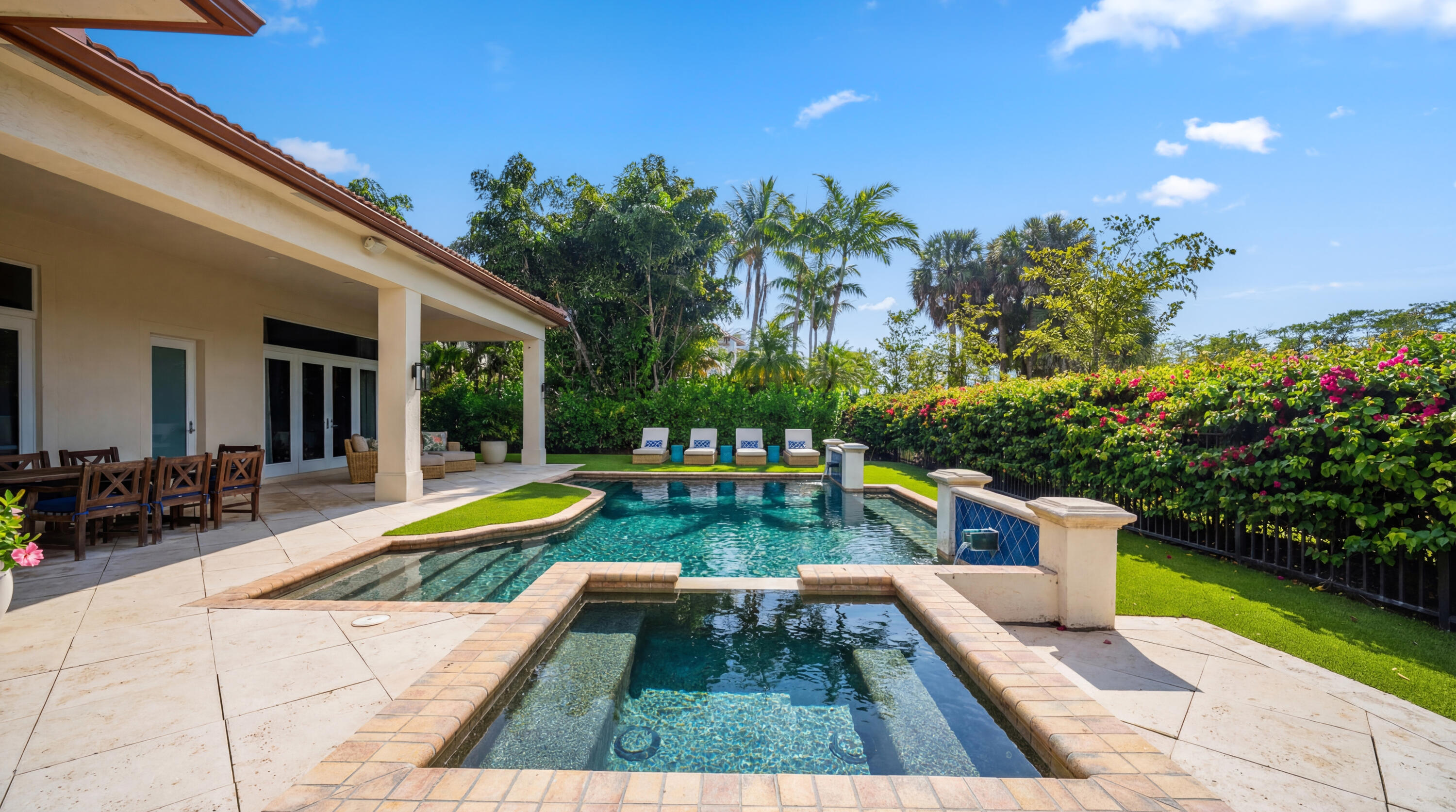 MIZNER ESTATES - Residential