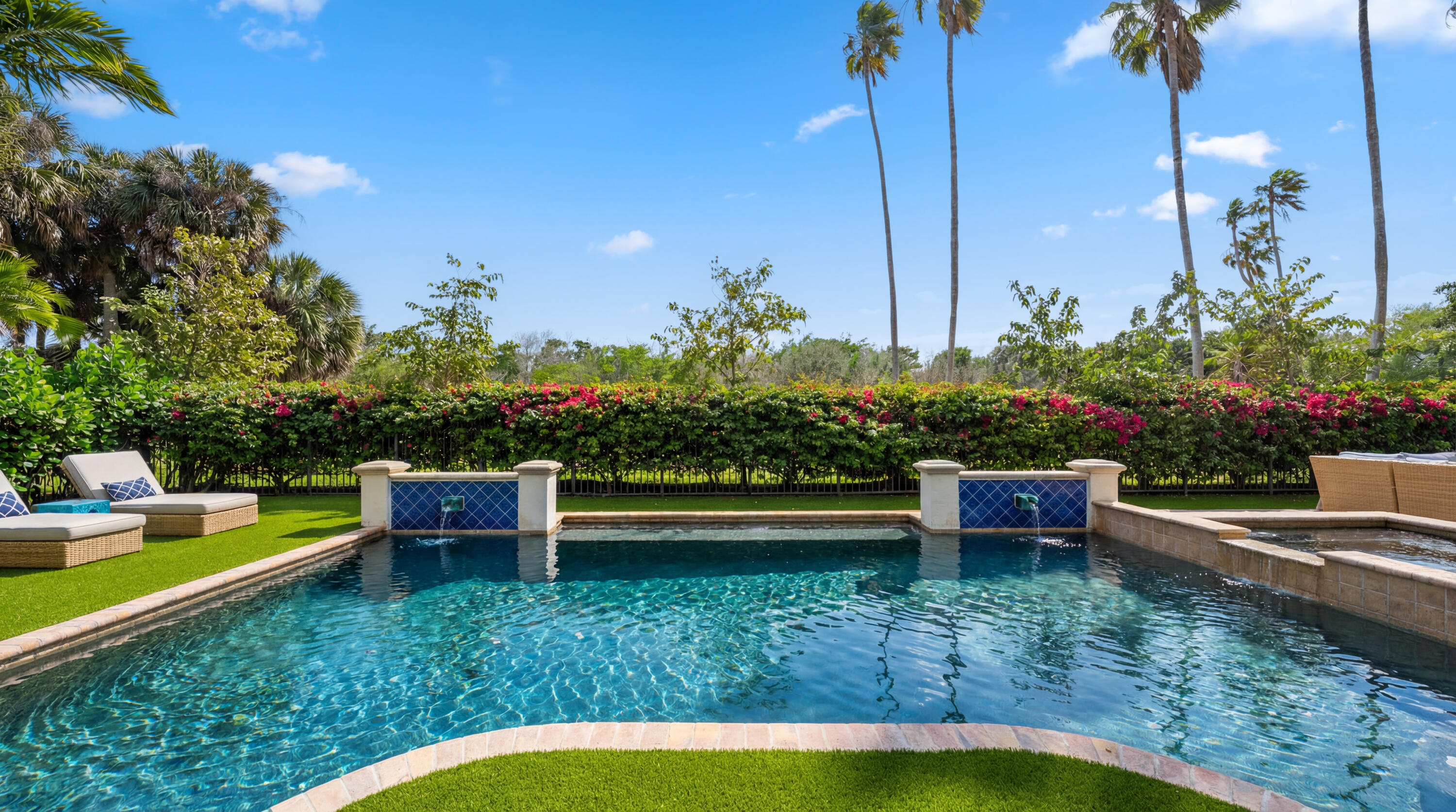 MIZNER ESTATES - Residential