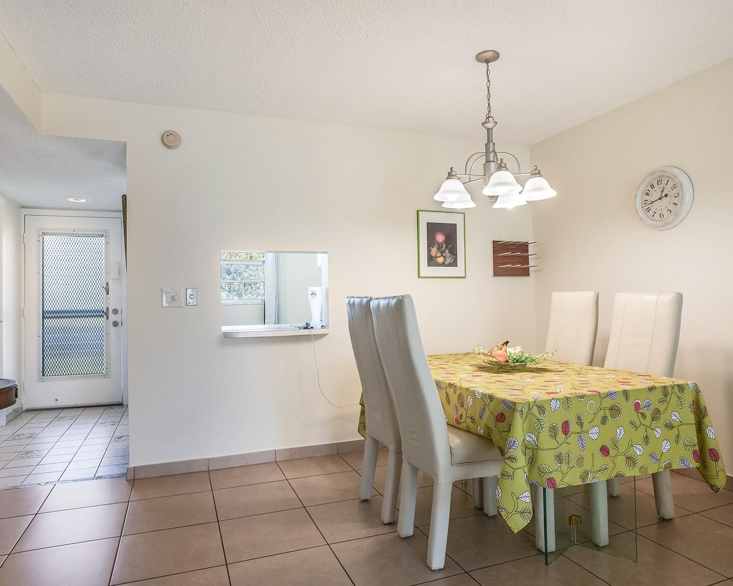 VILLAGE ROYALE GREENWOOD - Residential