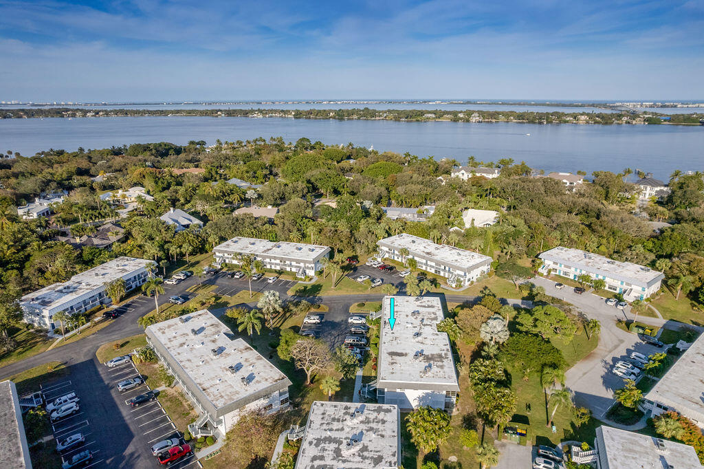 CEDAR POINTE CONDO - Residential