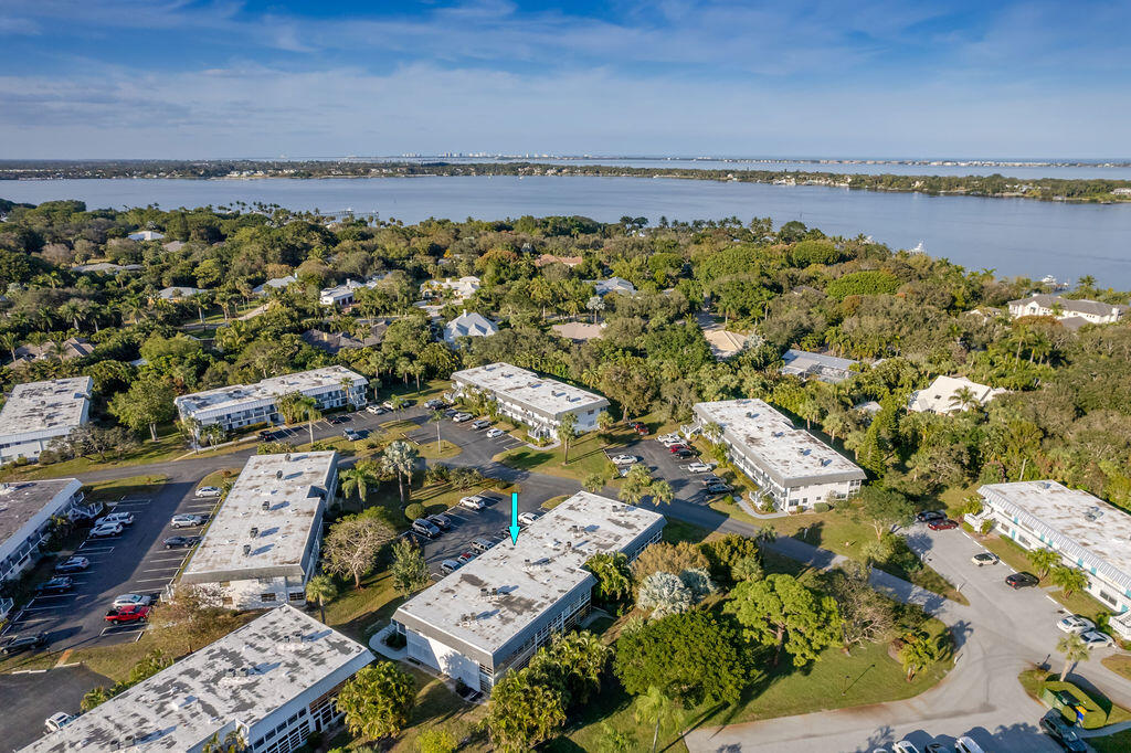 CEDAR POINTE CONDO - Residential