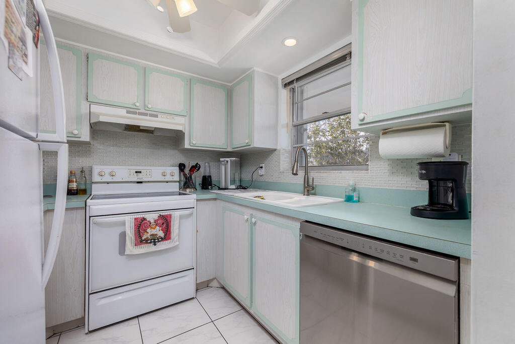 CEDAR POINTE CONDO - Residential