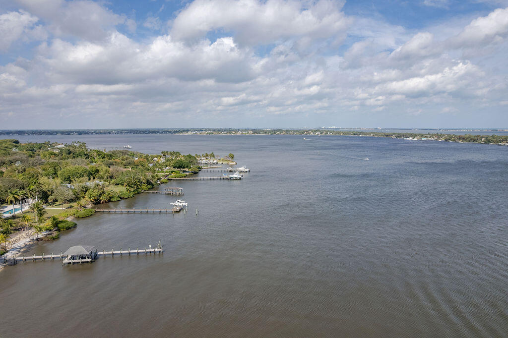 CEDAR POINTE CONDO - Residential
