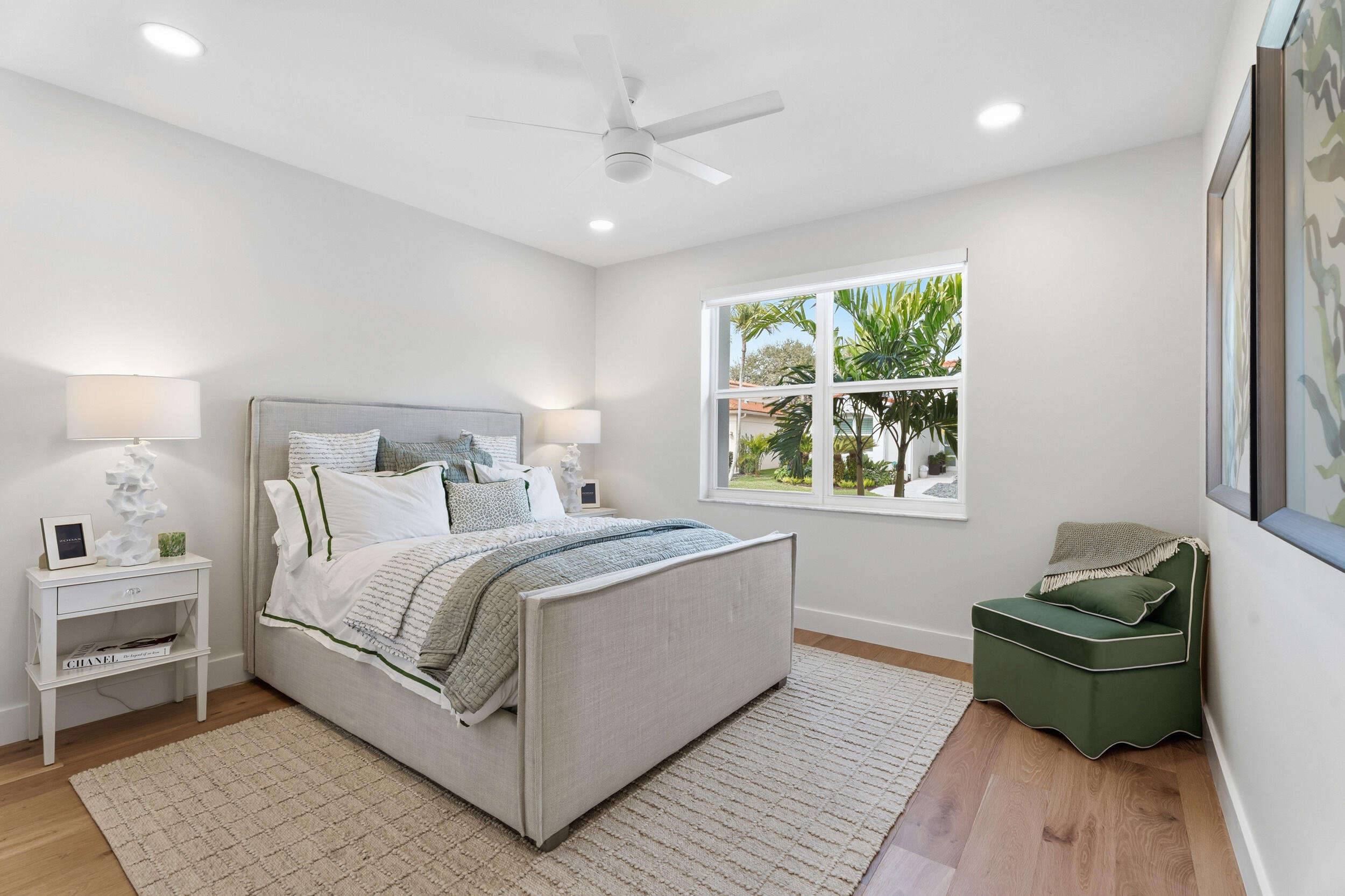WINDRIFT AT JONATHANS LANDING - Residential