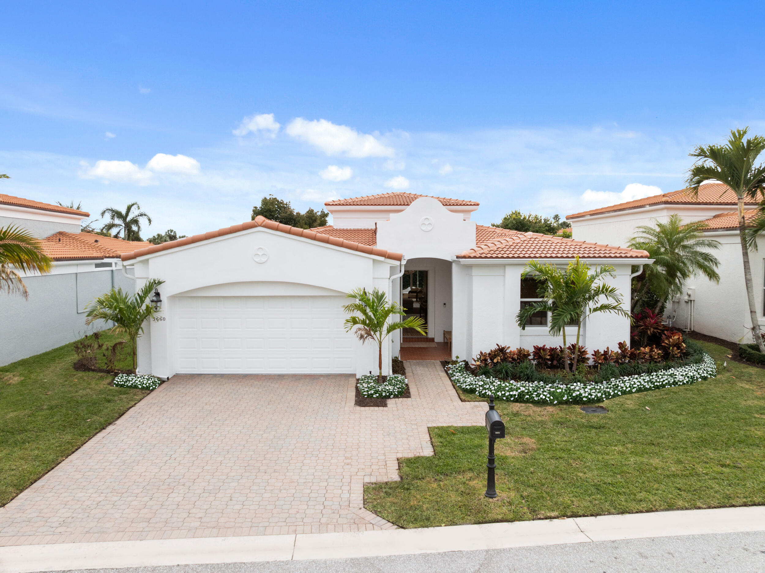 WINDRIFT AT JONATHANS LANDING - Residential