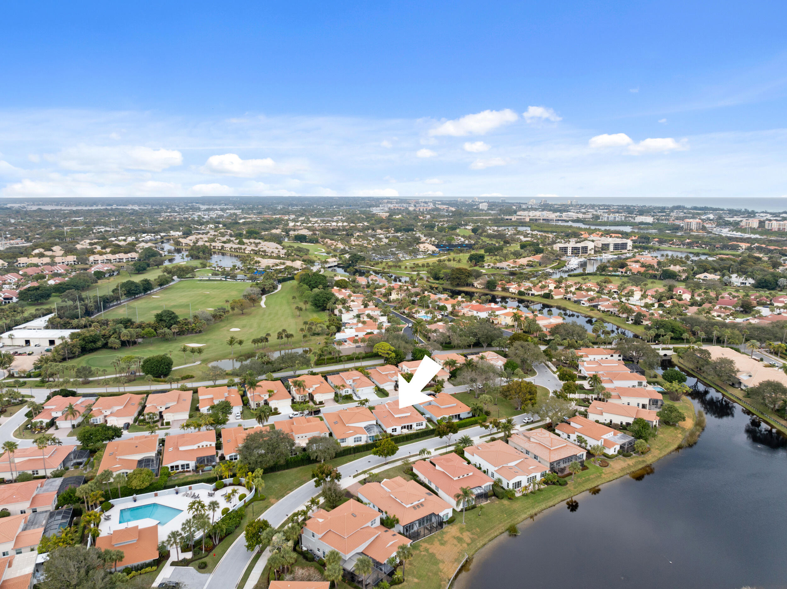 WINDRIFT AT JONATHANS LANDING - Residential